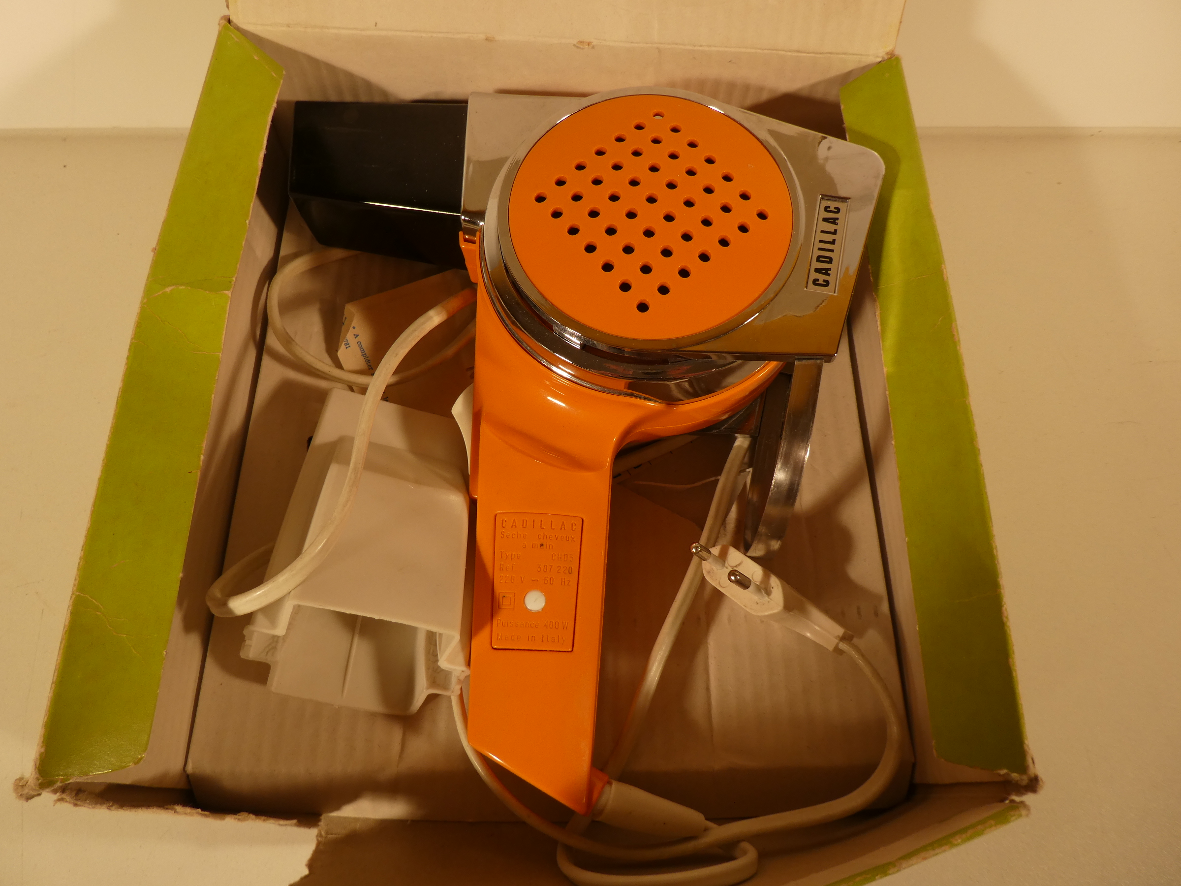Sèche-cheveux Vintage Sunbeam – Orange Rétro – 2 Vitesses, 700 W – Occasion Fonctionnel