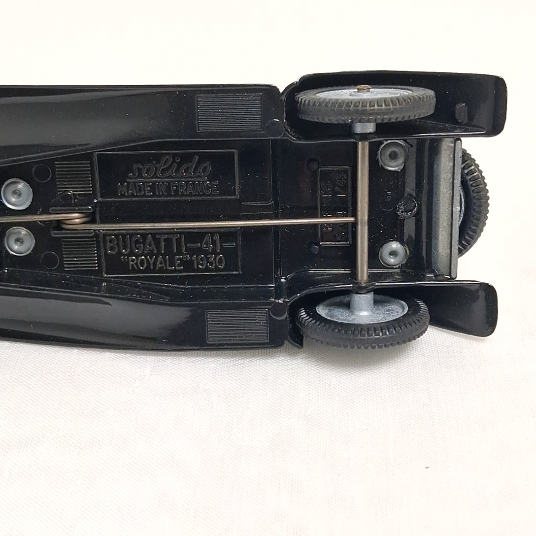 Voir photo 2 de Voiture miniature Bugatti 41 royale 1930 made in France Voiture miniature Bugatti 41 royale 1930 made in France Bon état - Vue 2 -