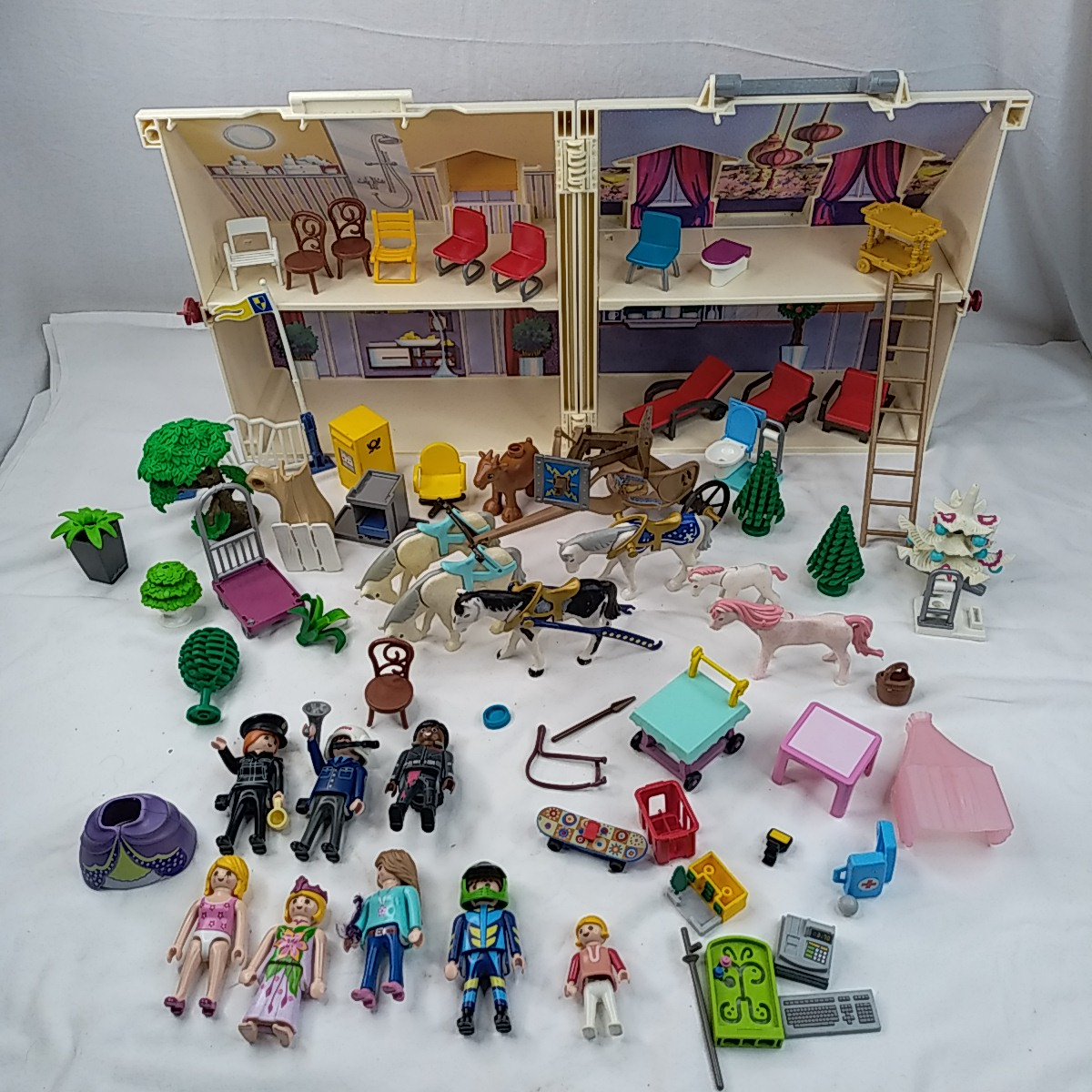 Maison transportable personnages et accessoires -Playmobil - Photo 7