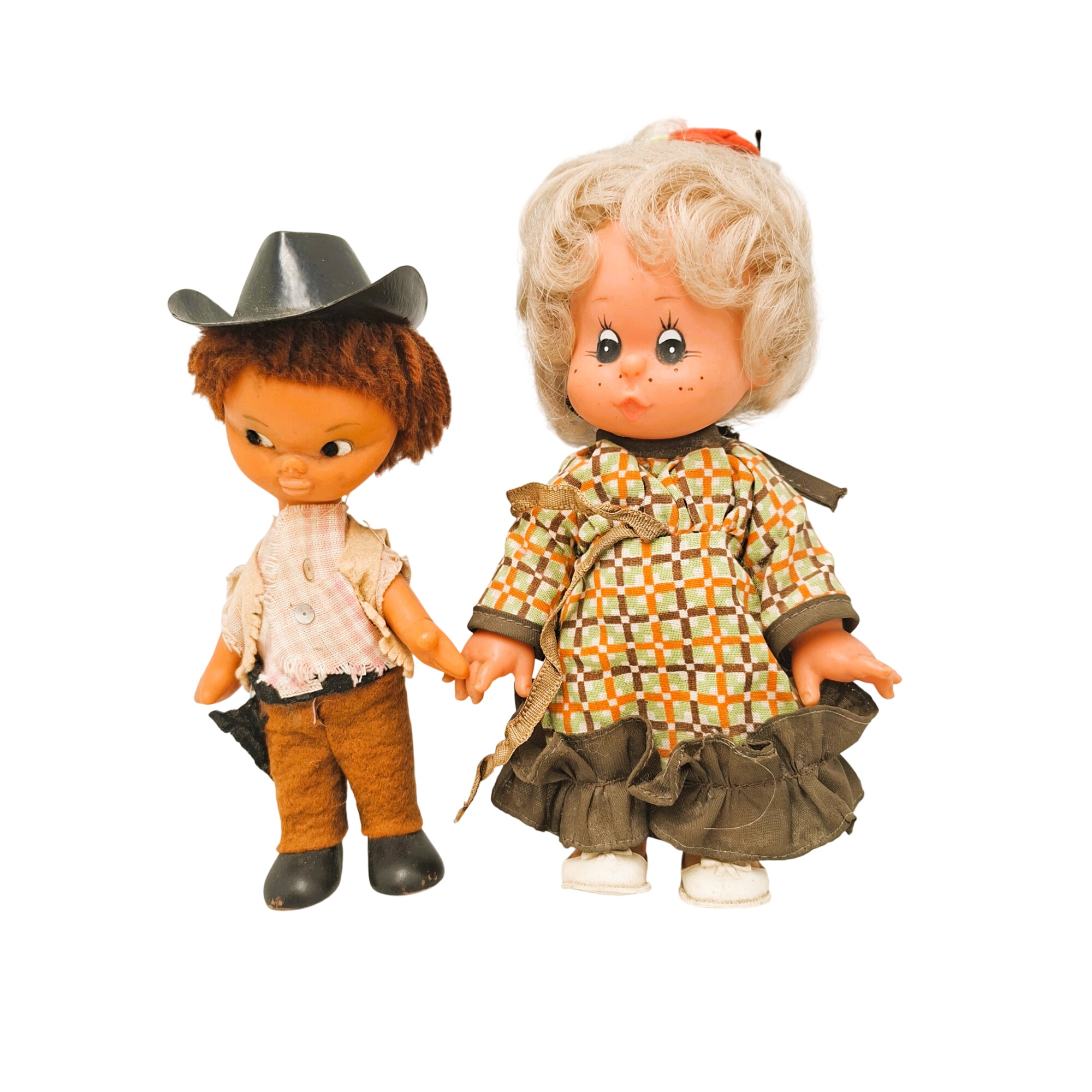 Acheter LOT de 2 petites poupées vintage État correct - 11,00 € LOT de 2 petites poupées vintage État correct - reconditionné disponible sur Label Emmaüs