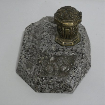 Joli encrier ancien en laiton - Bon état - Photo 5