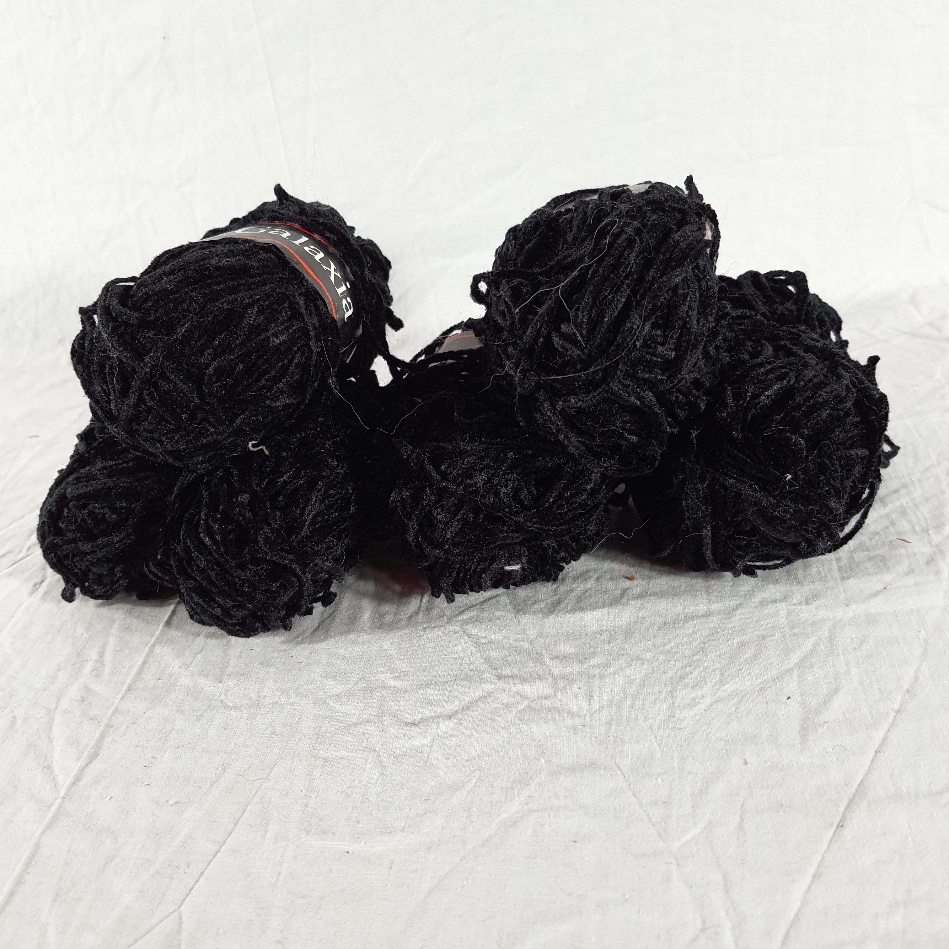 Lot de pelotes de laine noire - Galaxia - 210g - Photo 1