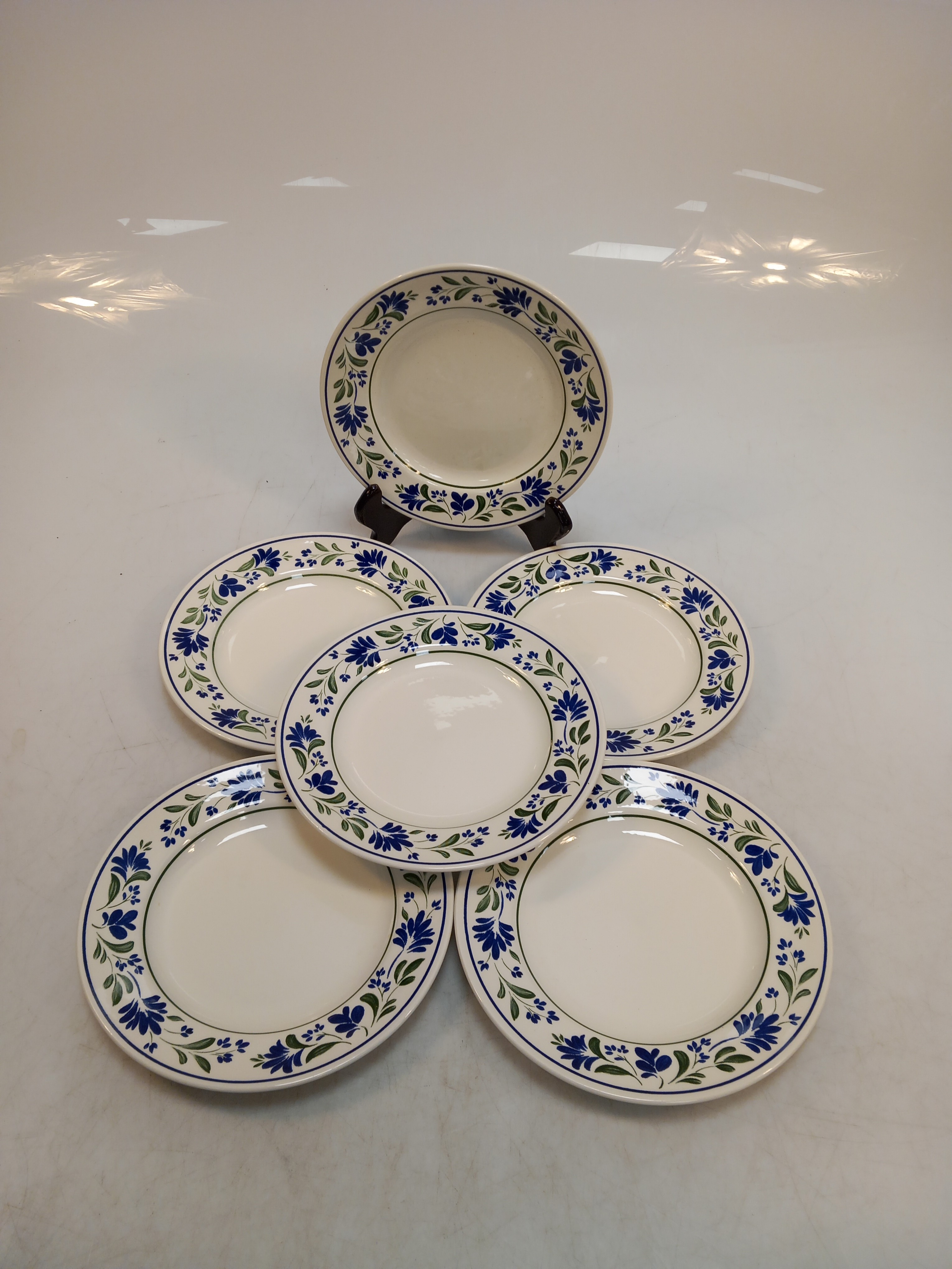 Lot de 6 assiettes à dessert en céramique, décore fleurs bleues 