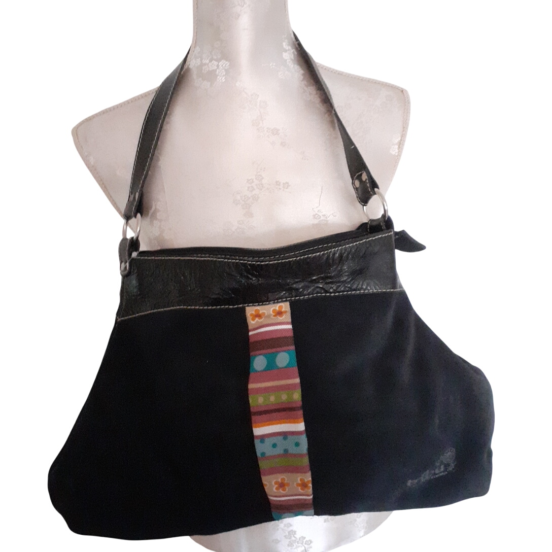 Tribu - Sac en daim noir  -  reconditionné disponible sur Label Emmaüs