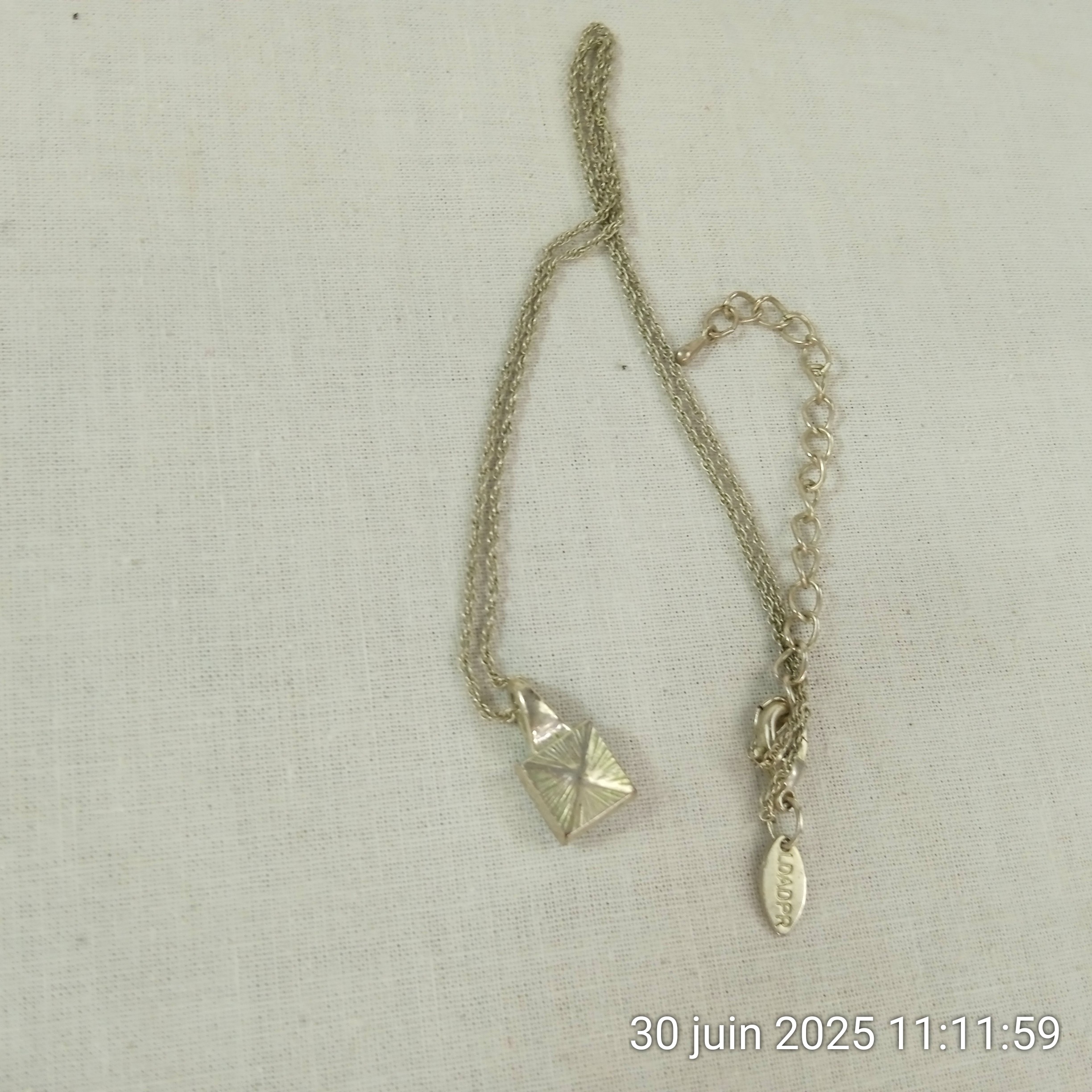 Collier Vintage LDADPR Pierres Bleu Vert Jaune - Longueur 71-80 Cm, Résine Et Acier, Occasion