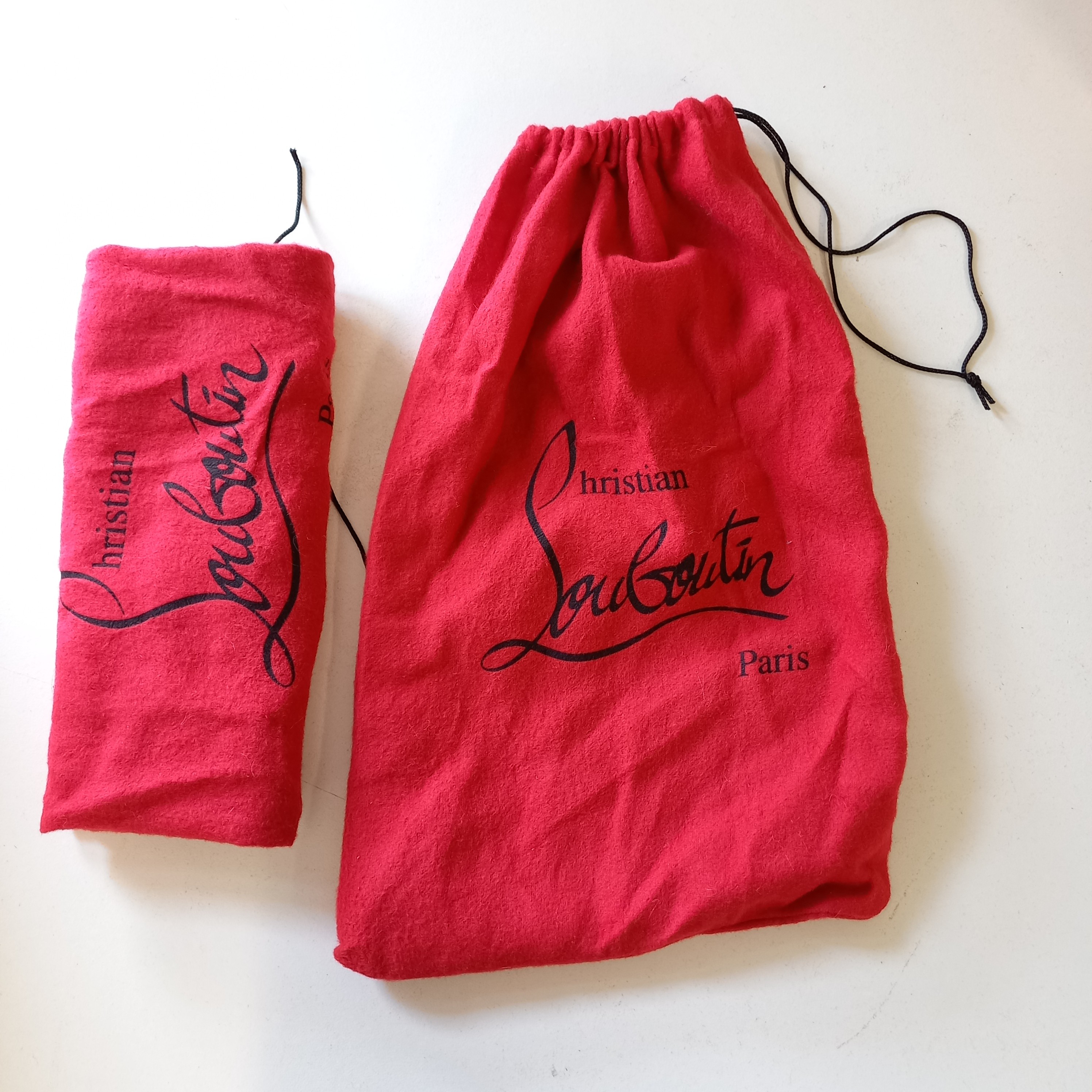 Escarpins "christian louboutin" modèle Miss Sab pointure T36 en veau velours Très bon état - Vue 9 - 