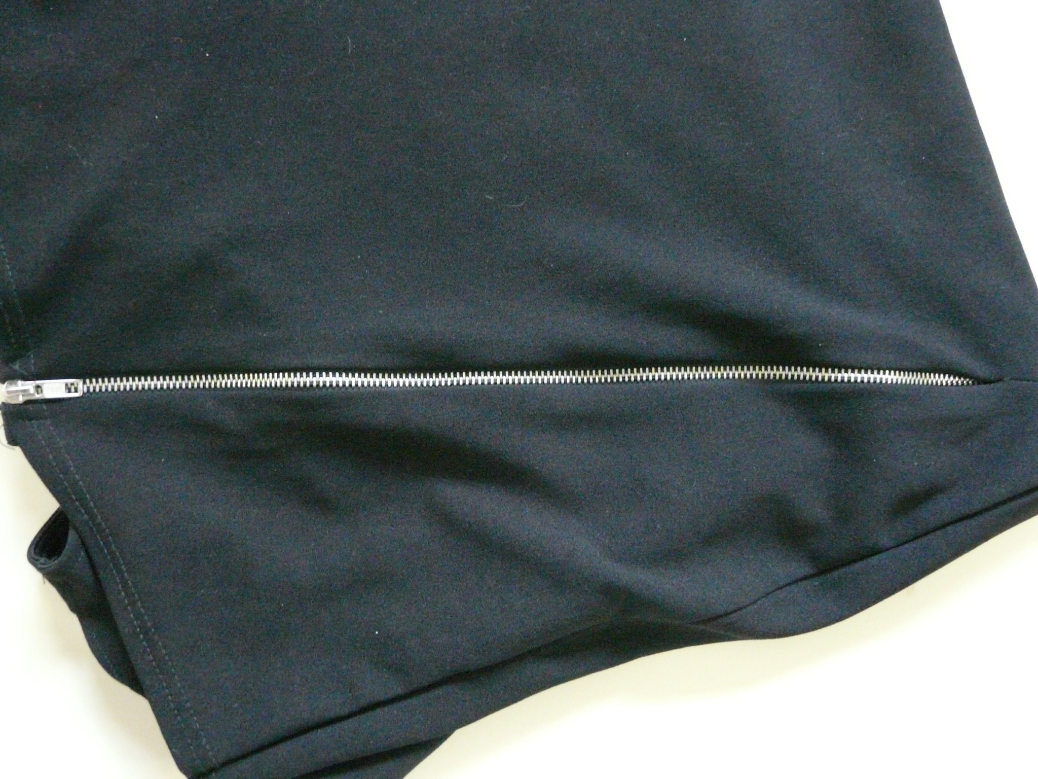 RF256 - Robe à zips - Boohoo - Taille 42 Très bon état - Vue 7 - 