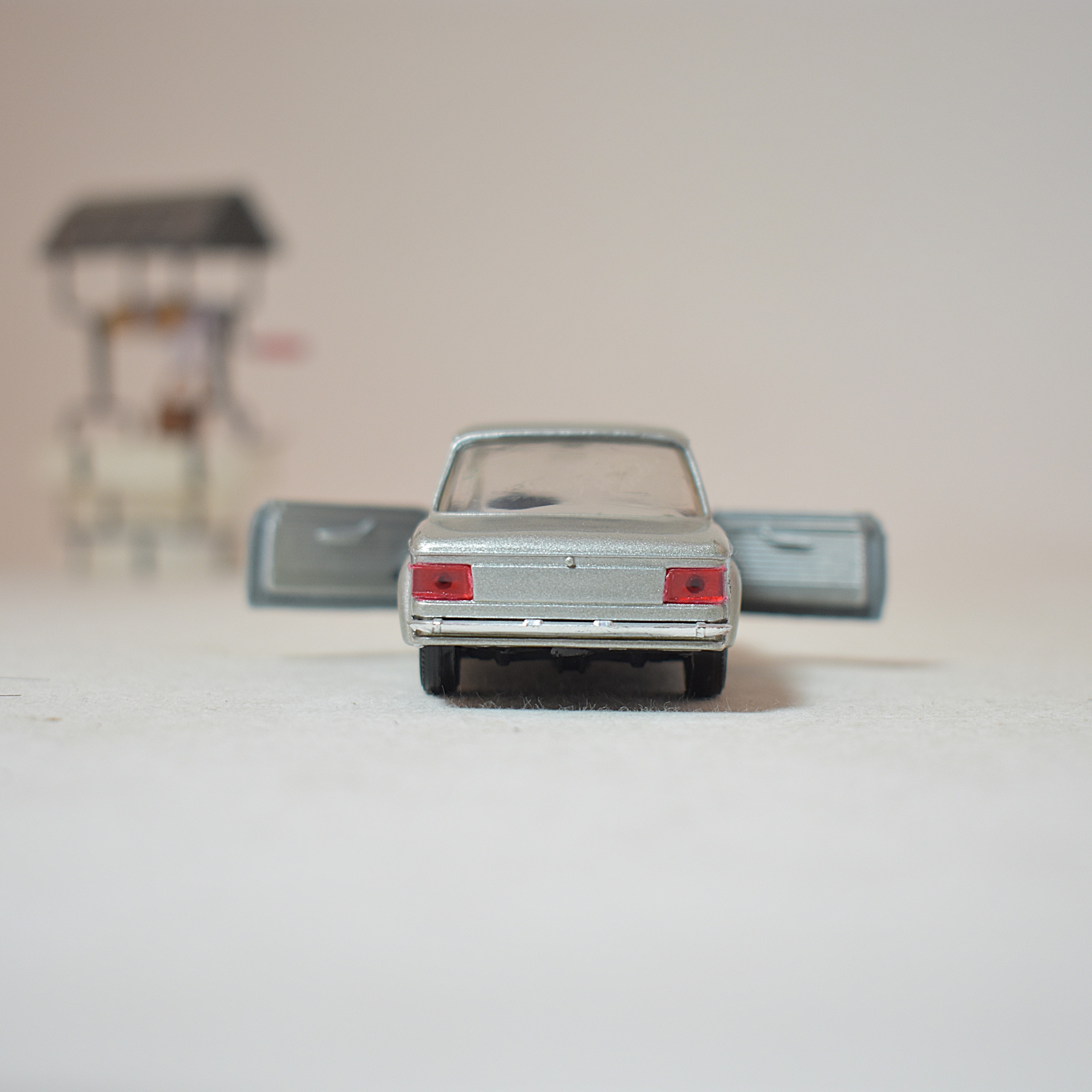 SOLIDO-MADE-IN-FRANCE-BMW-2002-TURBO-77-1/43-N°28-10-75  - Vue 5 - 