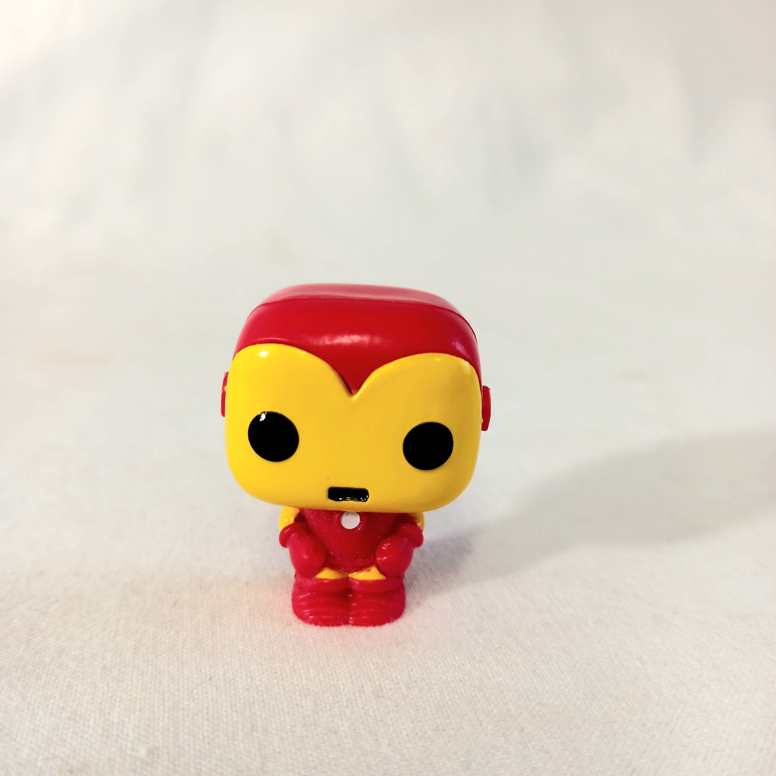 Voir photo 4 de Lot collection de cinq Funko Pop Marvel 2019 - Avengers Classique Lot collection de cinq Funko Pop Marvel 2019 - Avengers Classique Très bon état - Vue 4 -