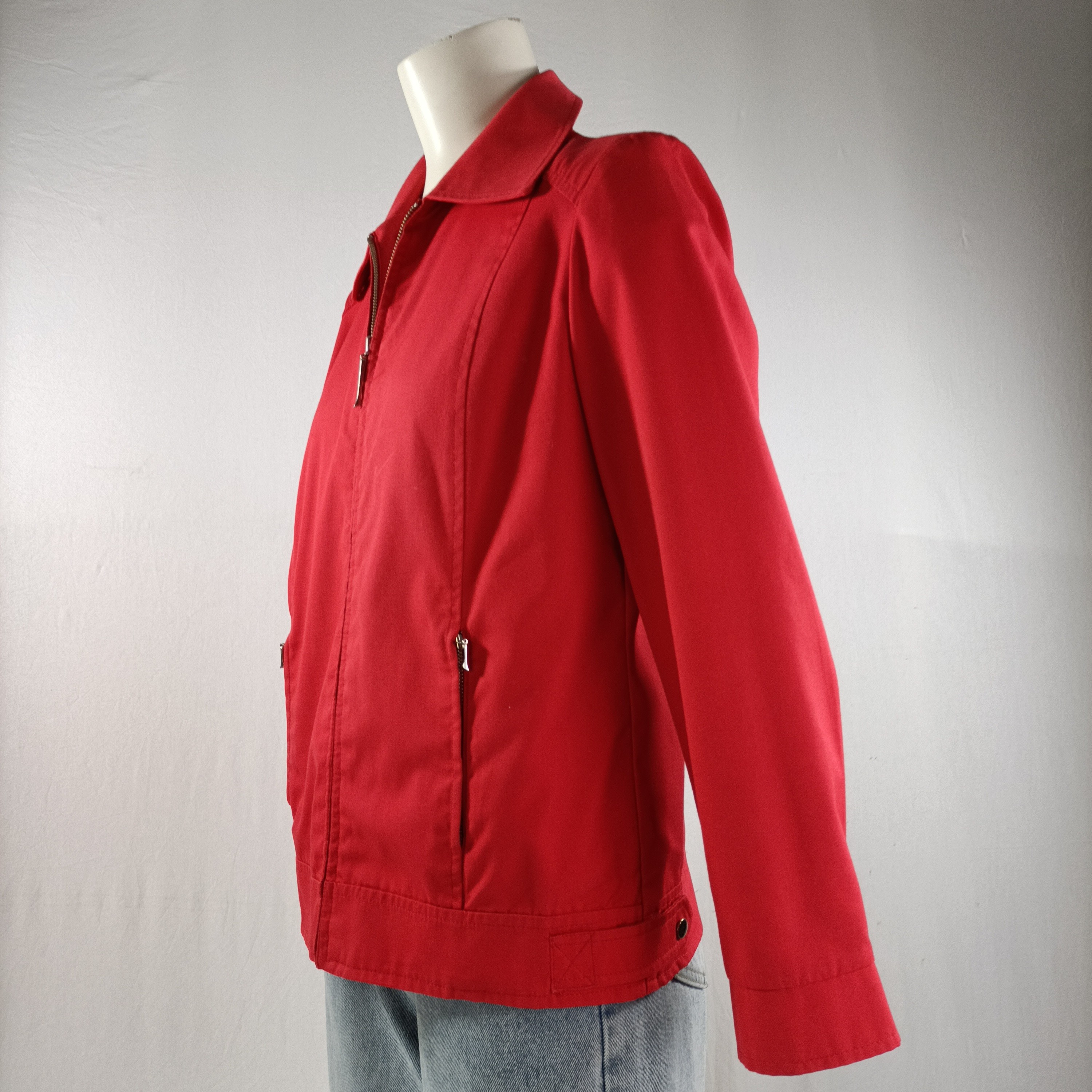 Voir photo 3 de Veste rouge vintage Braun Sport femme taille 40 coton polyester zip argenté Veste rouge vintage Braun Sport femme taille 40 coton polyester zip argenté Bon état - Vue 3 -