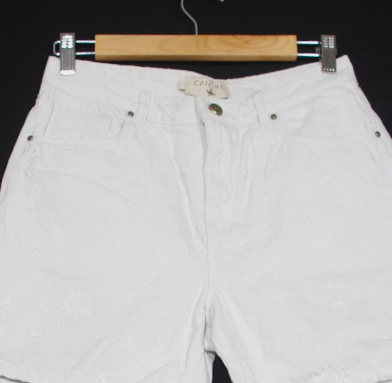 🤍 Chic et Légèreté – Short Blanc Brodé Cotélac T1 en Coton Raffiné 🤍 - Photo 1