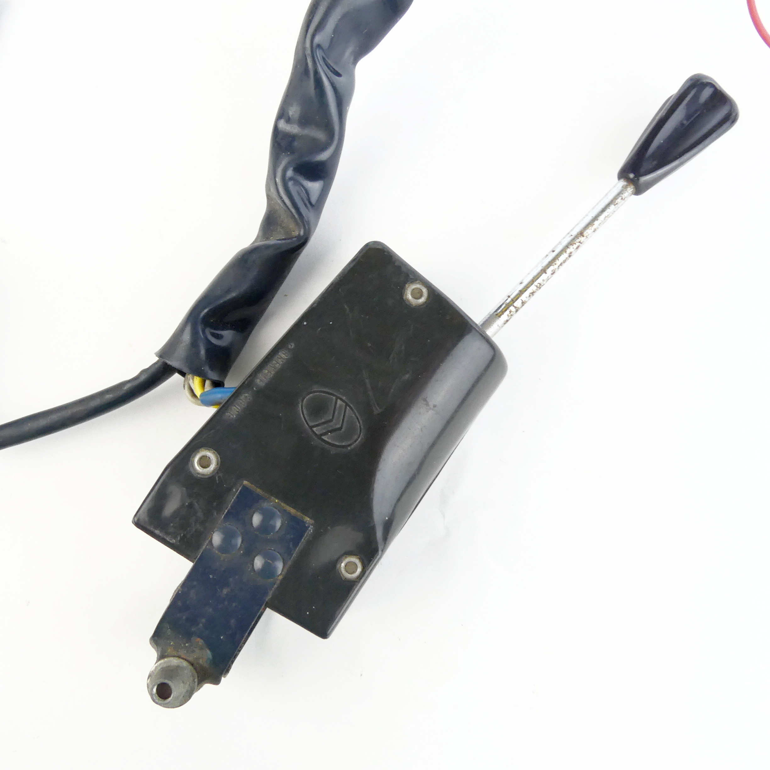 Ancien commodo Citroën avec manette de clignotant Cartier Bon état - Vue 2 - 