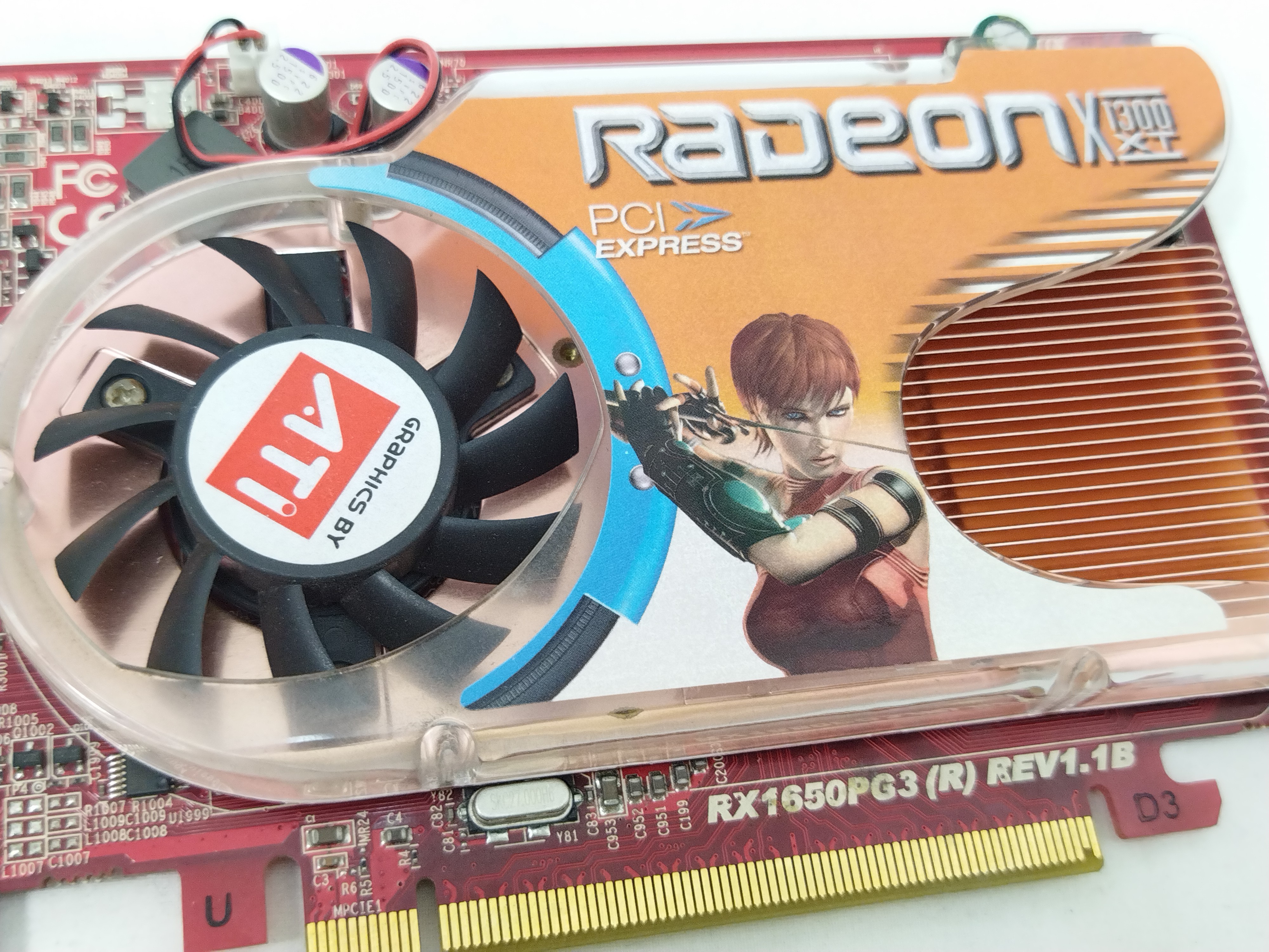 Voir photo 2 de Carte graphique ATI Radeon X1300 - Collector Carte graphique ATI Radeon X1300 - Collector - Vue 2 -