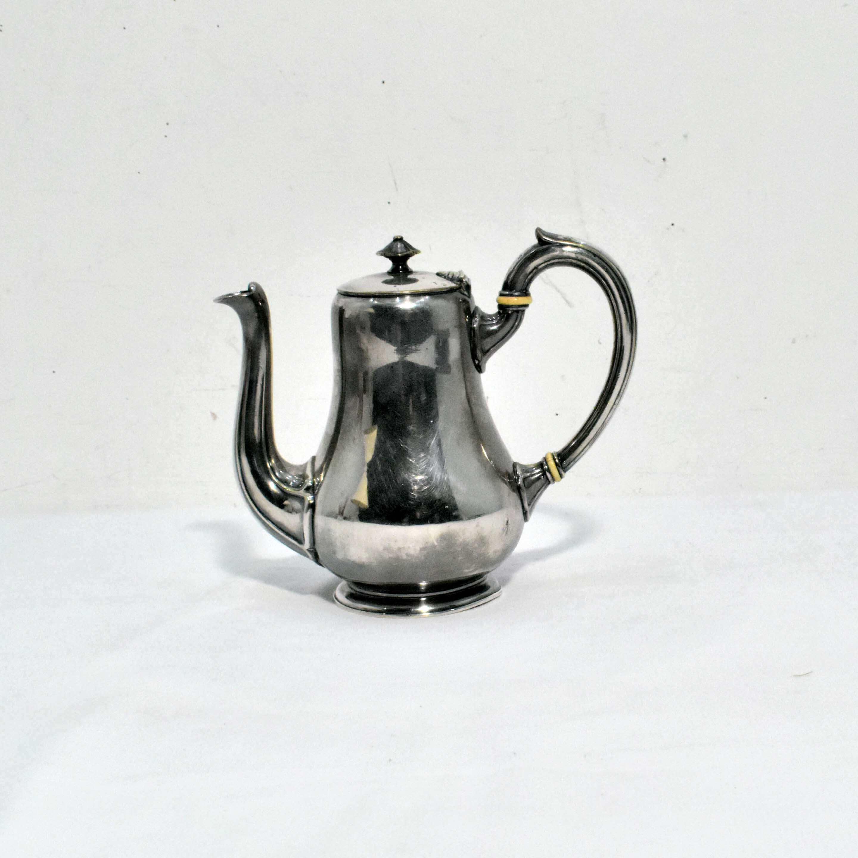 Petite Théière Ancienne - Christofle® - Métal Argenté - Bon état sur Label Emmaüs