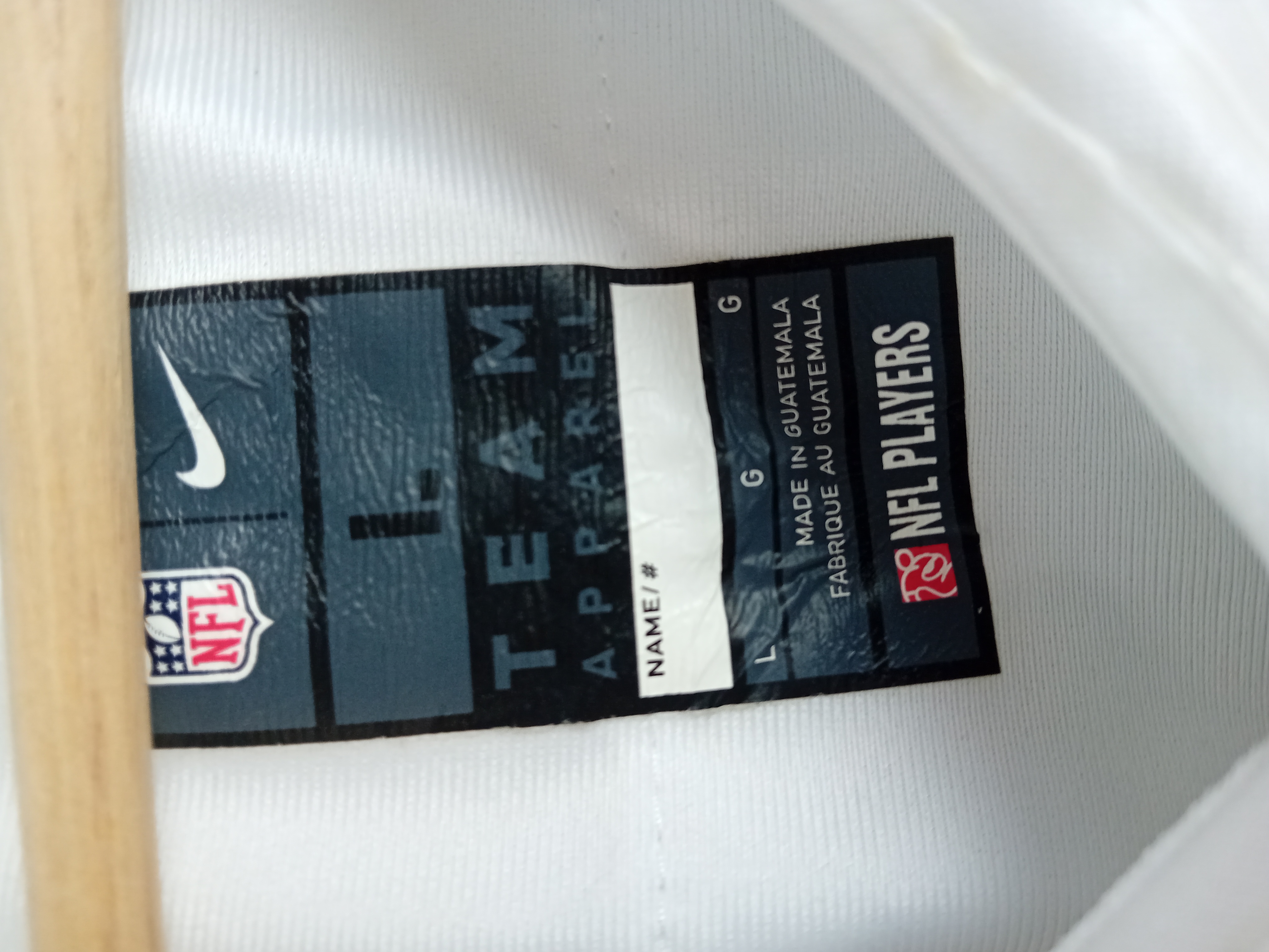 Voir photo 3 de Maillot Nike Nfl Seahawks Wilson #3 L (T3678) Maillot Nike Nfl Seahawks Wilson #3 L (T3678) Très bon état - Vue 3 -