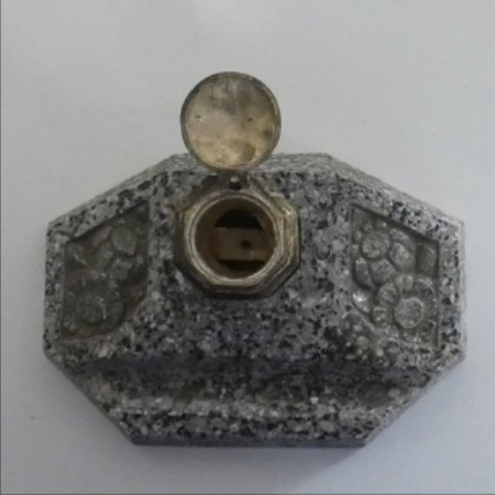 Joli encrier ancien en laiton - Bon état - Photo 4