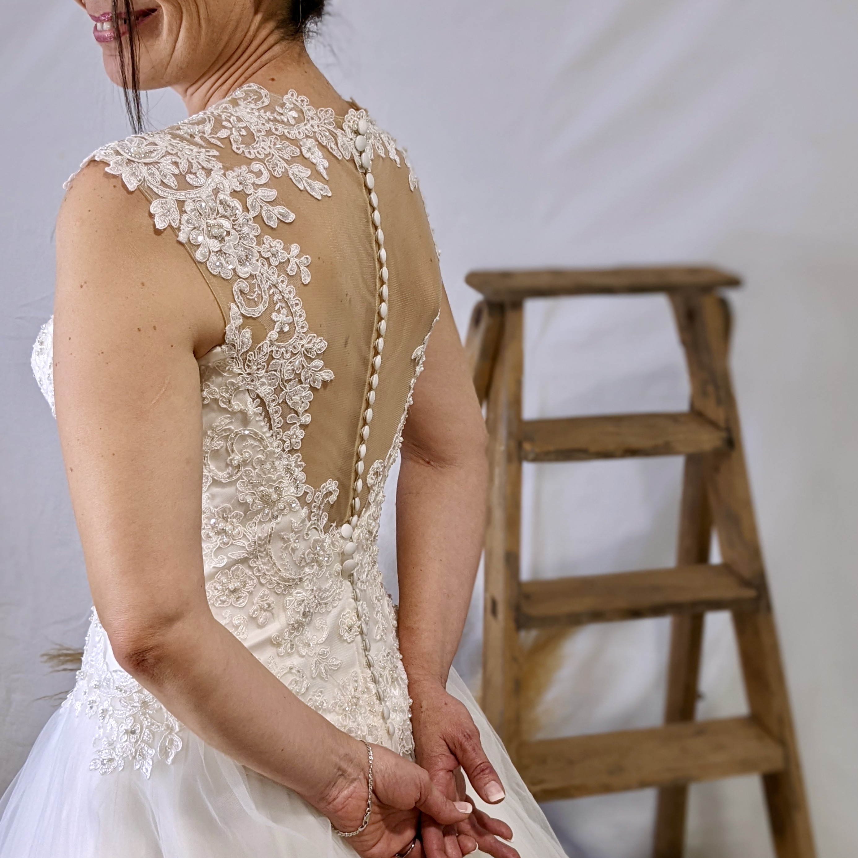 Robe de mariée - Sincerity style bohème Très bon état - Vue 2 - 