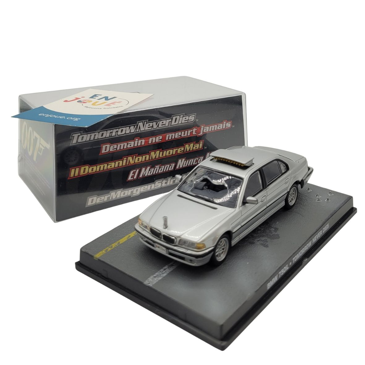 Voir photo 3 de Voiture miniature de collection Bmw 750IL James Bond 007- A partir de 14 ans. Voiture miniature de collection Bmw 750IL James Bond 007- A partir de 14 ans. Très bon état - Vue 3 -