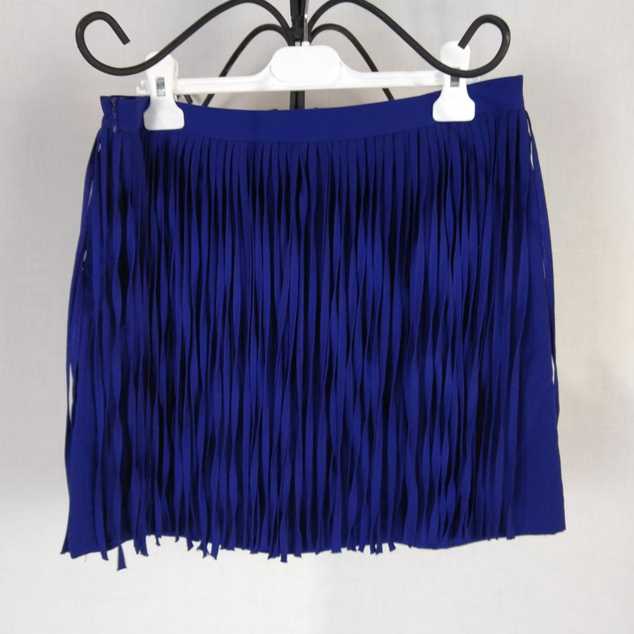 Acheter Petite jupe bleu marine Zara Basic - taille 36 - S Bon état - 12,00 € Petite jupe bleu marine Zara Basic - taille 36 - S Bon état - reconditionné disponible sur Label Emmaüs