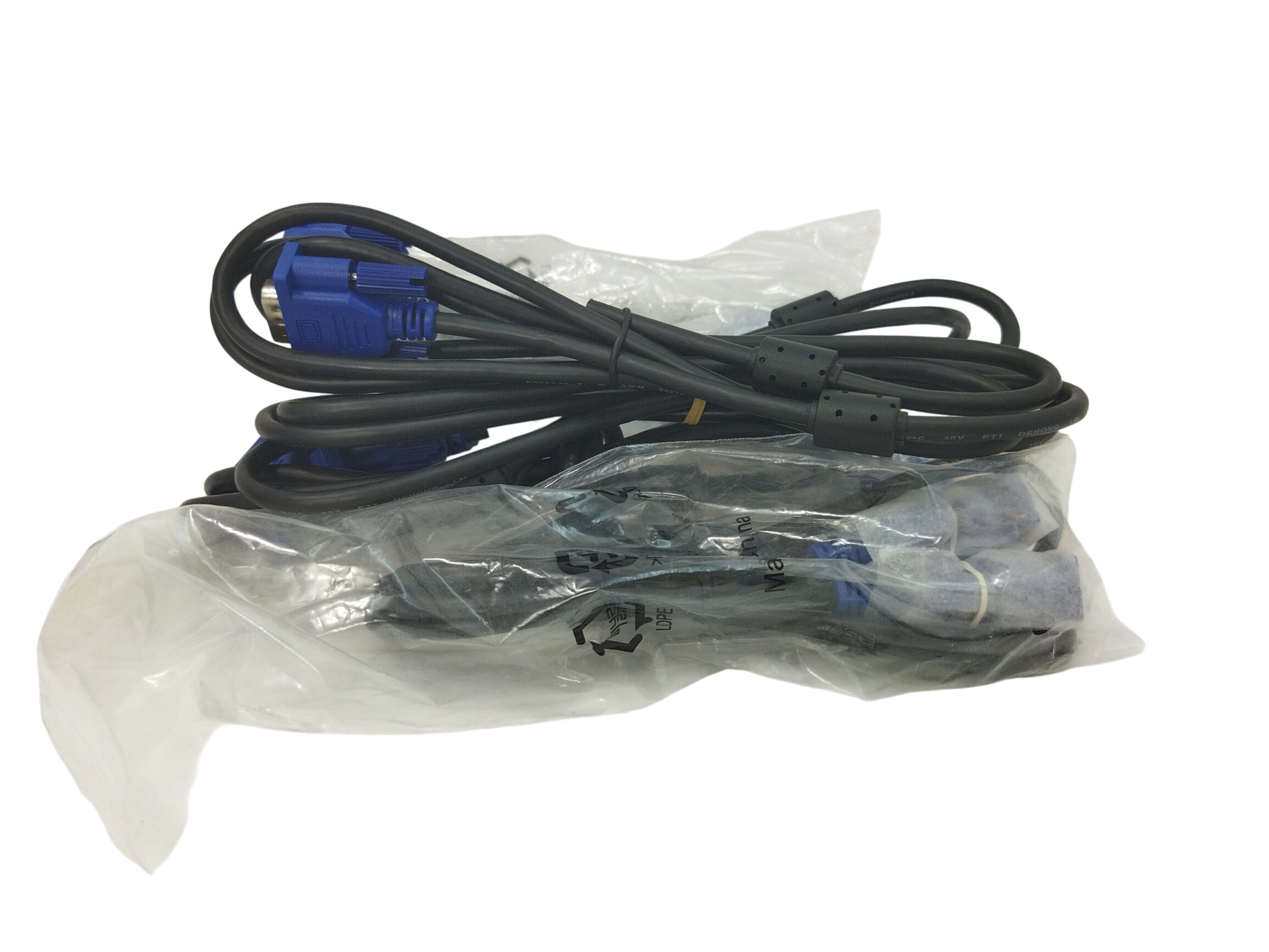 Acheter LOT DE 6 câbles VGA - 12,00 € LOT DE 6 câbles VGA - reconditionné disponible sur Label Emmaüs