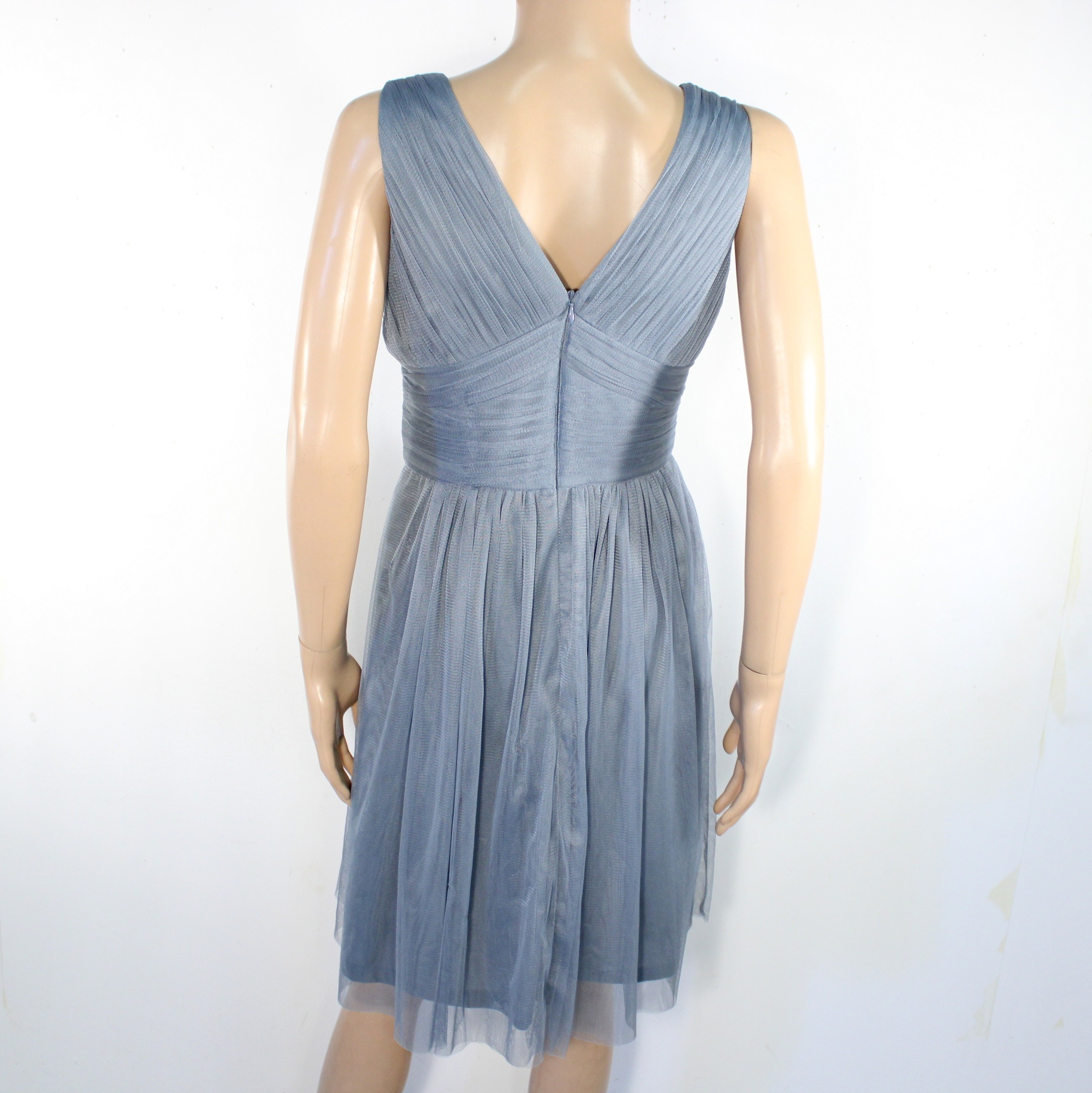 Voir photo 6 de Robe Soirée Grise ESPRIT Taille 38 Robe Soirée Grise ESPRIT Taille 38 Bon état - Vue 6 -