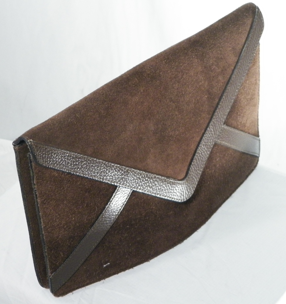 Pochette Femme Vintage Marron chocolat  -  reconditionné disponible sur Label Emmaüs