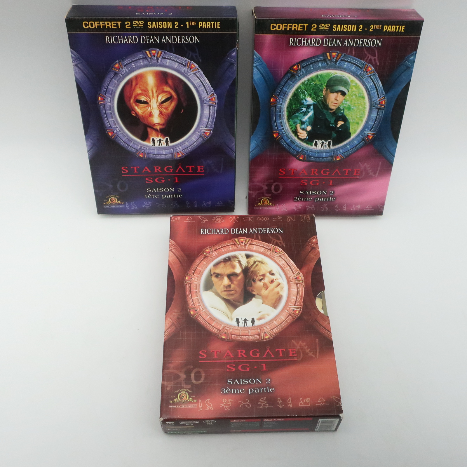 Ensemble de 28 DVD " Stargate SG-1 " MGM Très bon état - Vue 6 - 