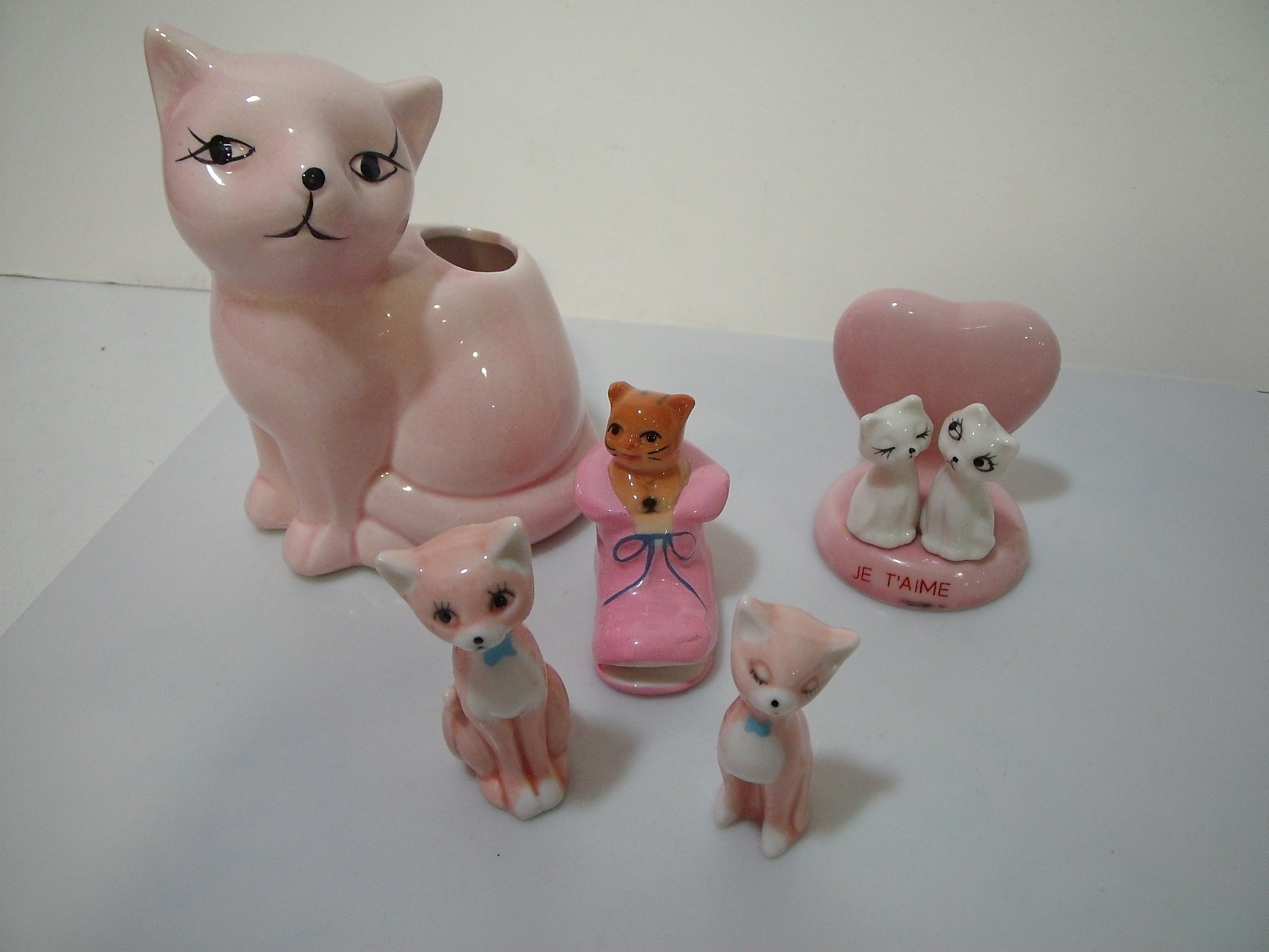 Lot de chats "roses" - Très bon état - Photo 6