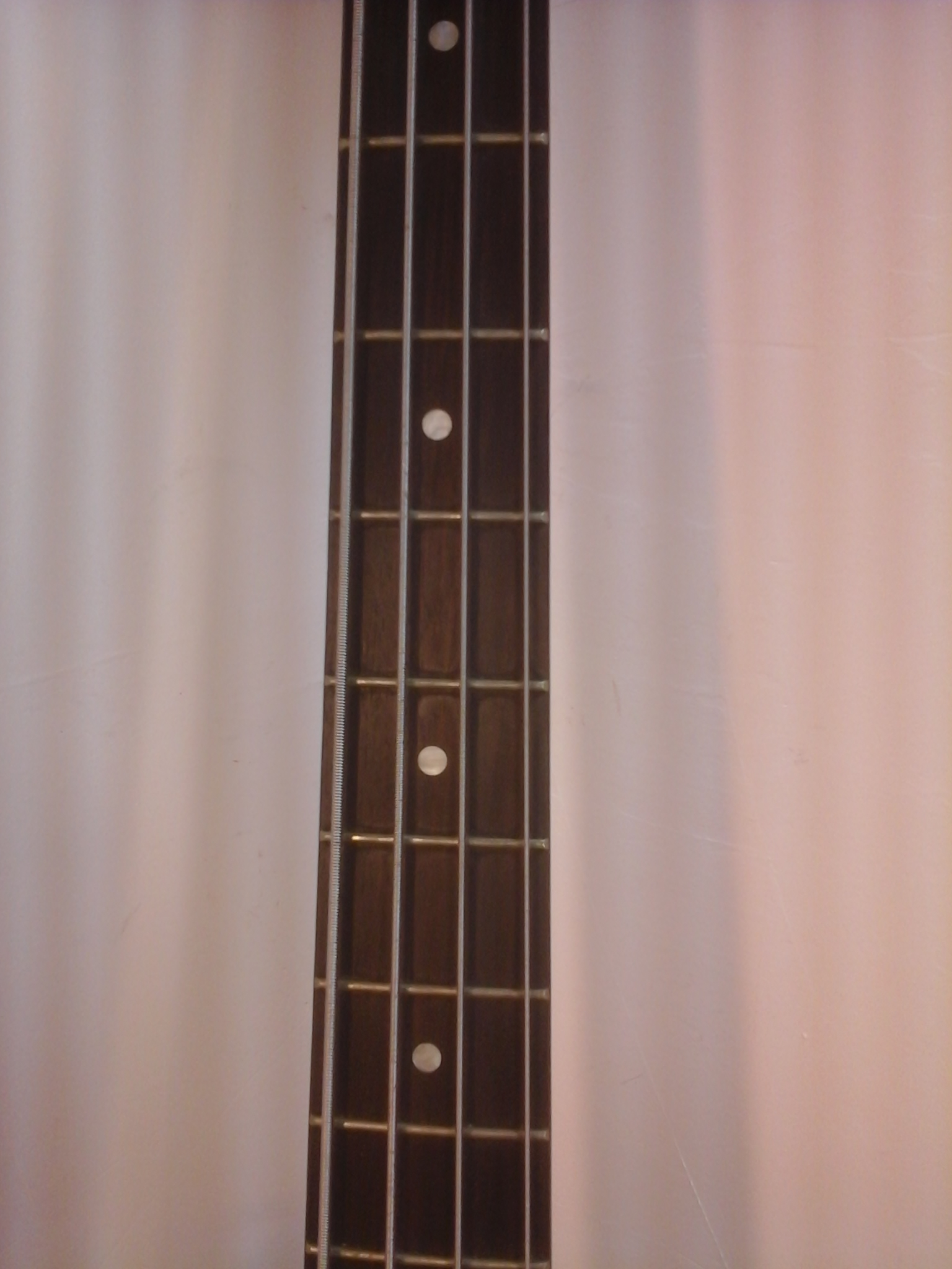 Voir photo 4 de Basse électrique Yamaha 4 cordes sunburst Basse électrique Yamaha 4 cordes sunburst Très bon état - Vue 4 -
