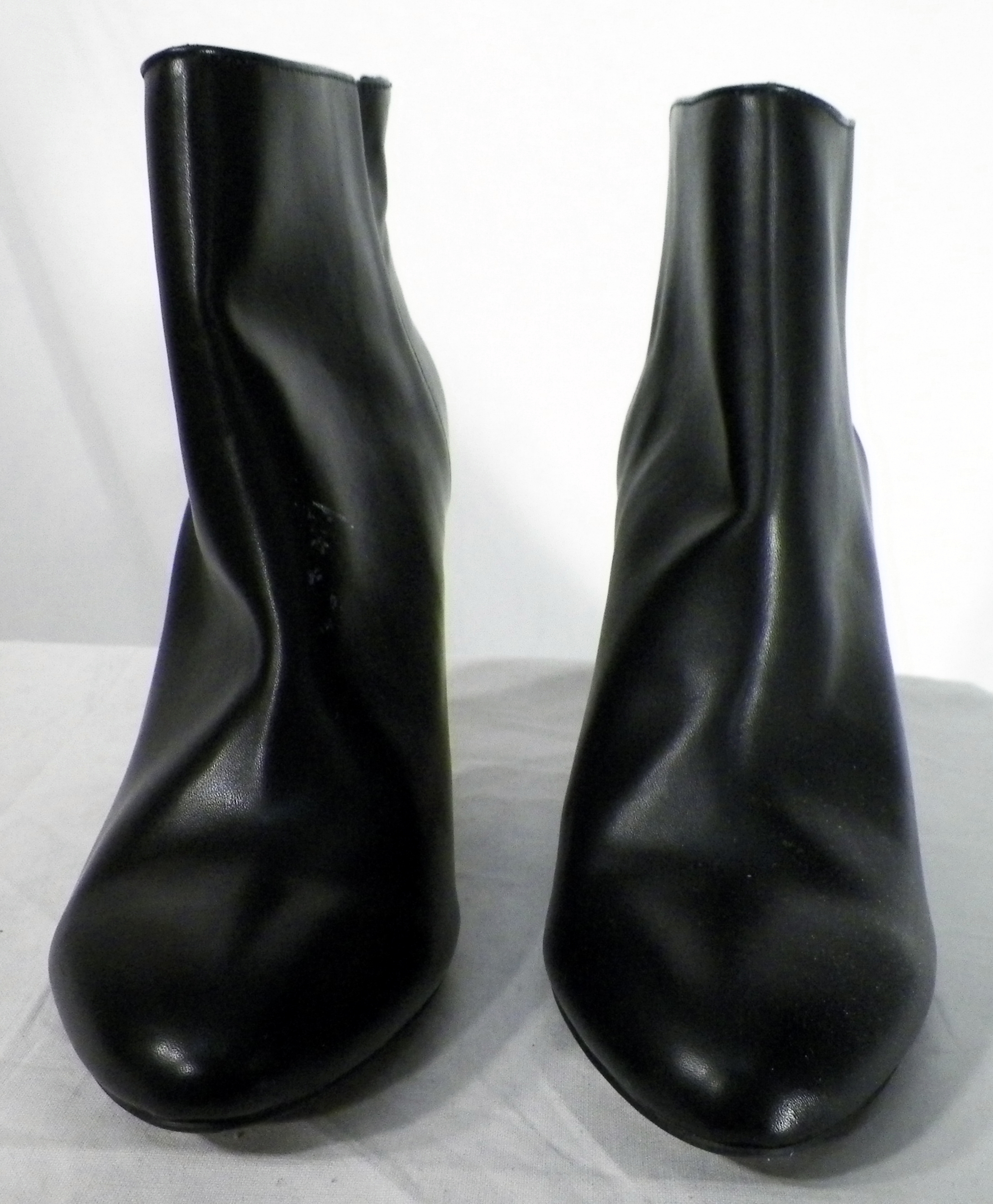 Bottines Femme Noires BERSHKA P 37. Bon état - Vue 3 - 
