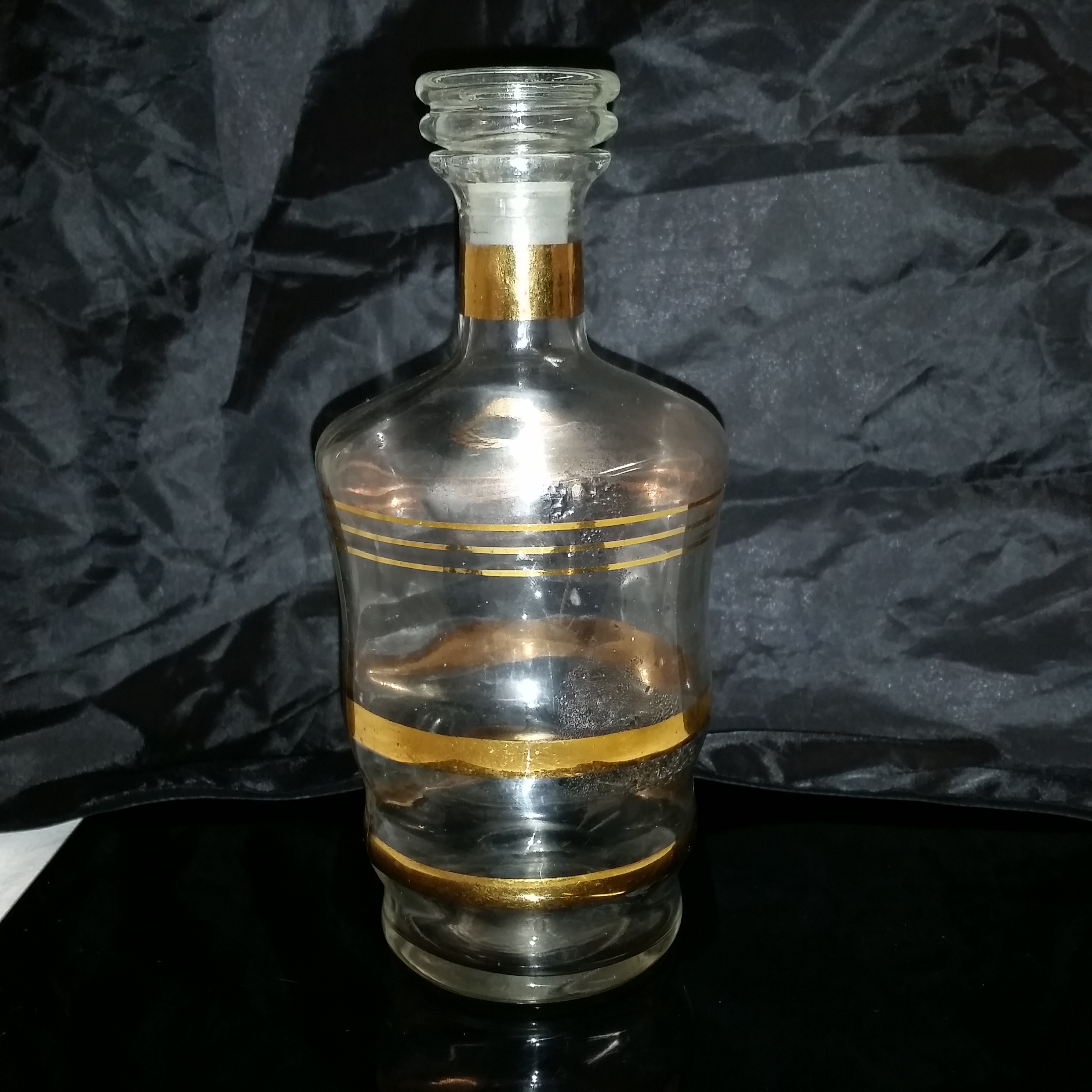 Acheter Carafe à liqueur en verre Bon état - 10,00 € Carafe à liqueur en verre Bon état - reconditionné disponible sur Label Emmaüs
