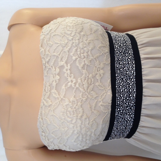 Robe bustier brodée, taille autour en strass - Appareil Outlet - 36 - Photo 1