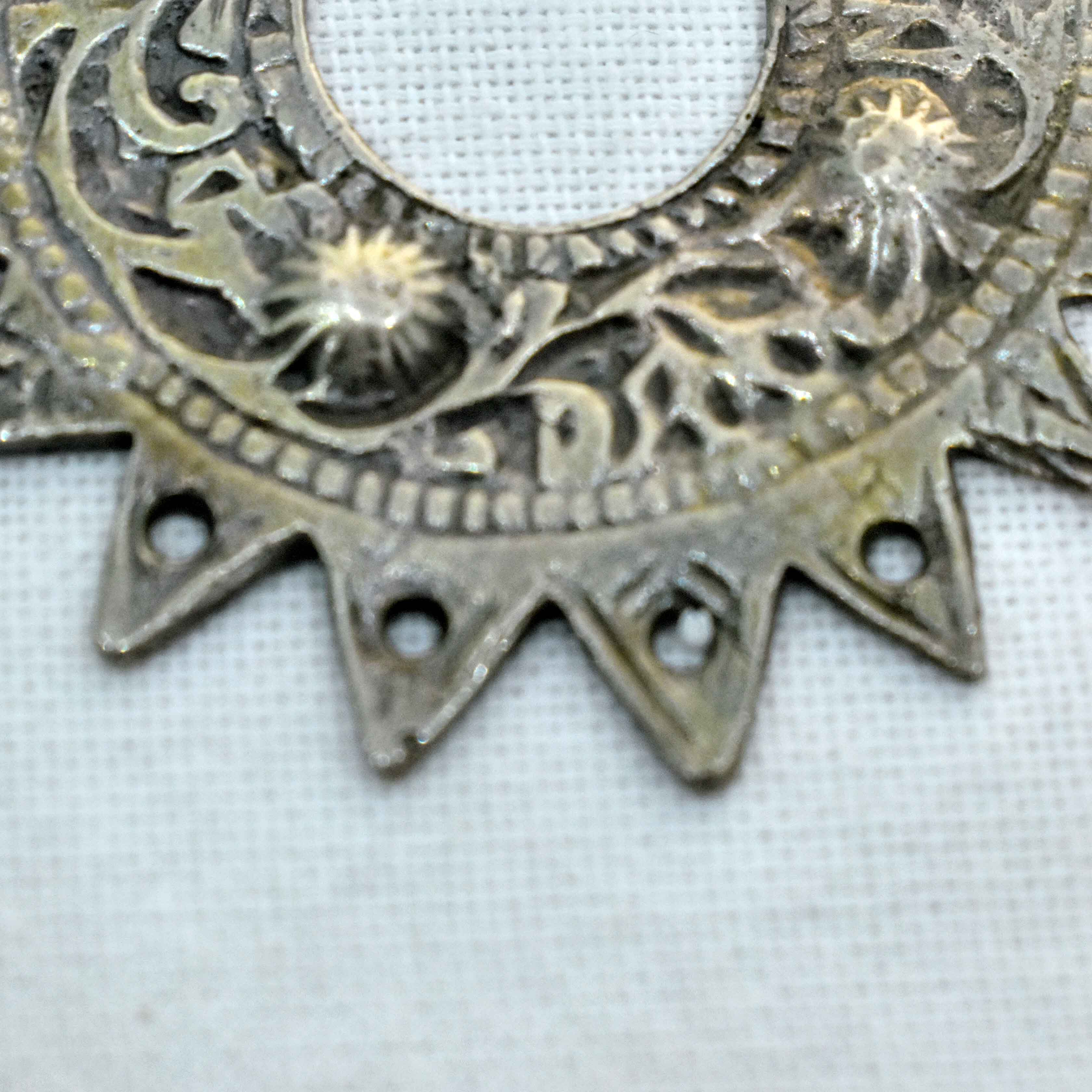 Lot de Bijoux Berbères Anciens - Pate de Verre & Métal Argenté Bon état - Vue 11 - 