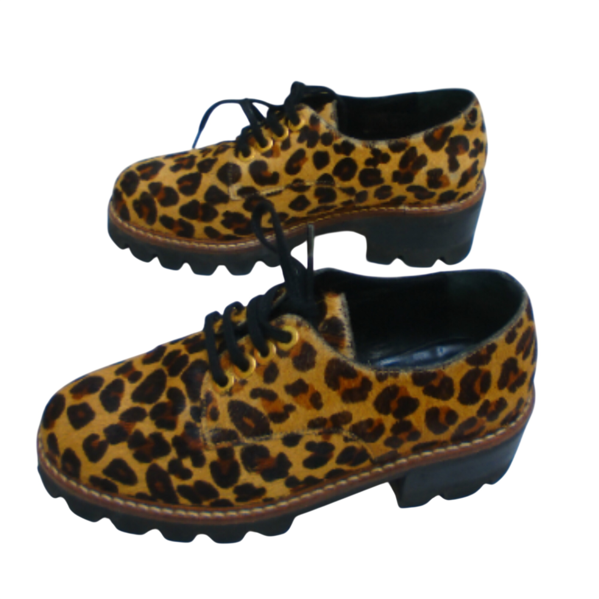 Acheter Chaussure MINELLI, motifs léopard, pointure 36 - 15,00 € Chaussure MINELLI, motifs léopard, pointure 36 - reconditionné disponible sur Label Emmaüs