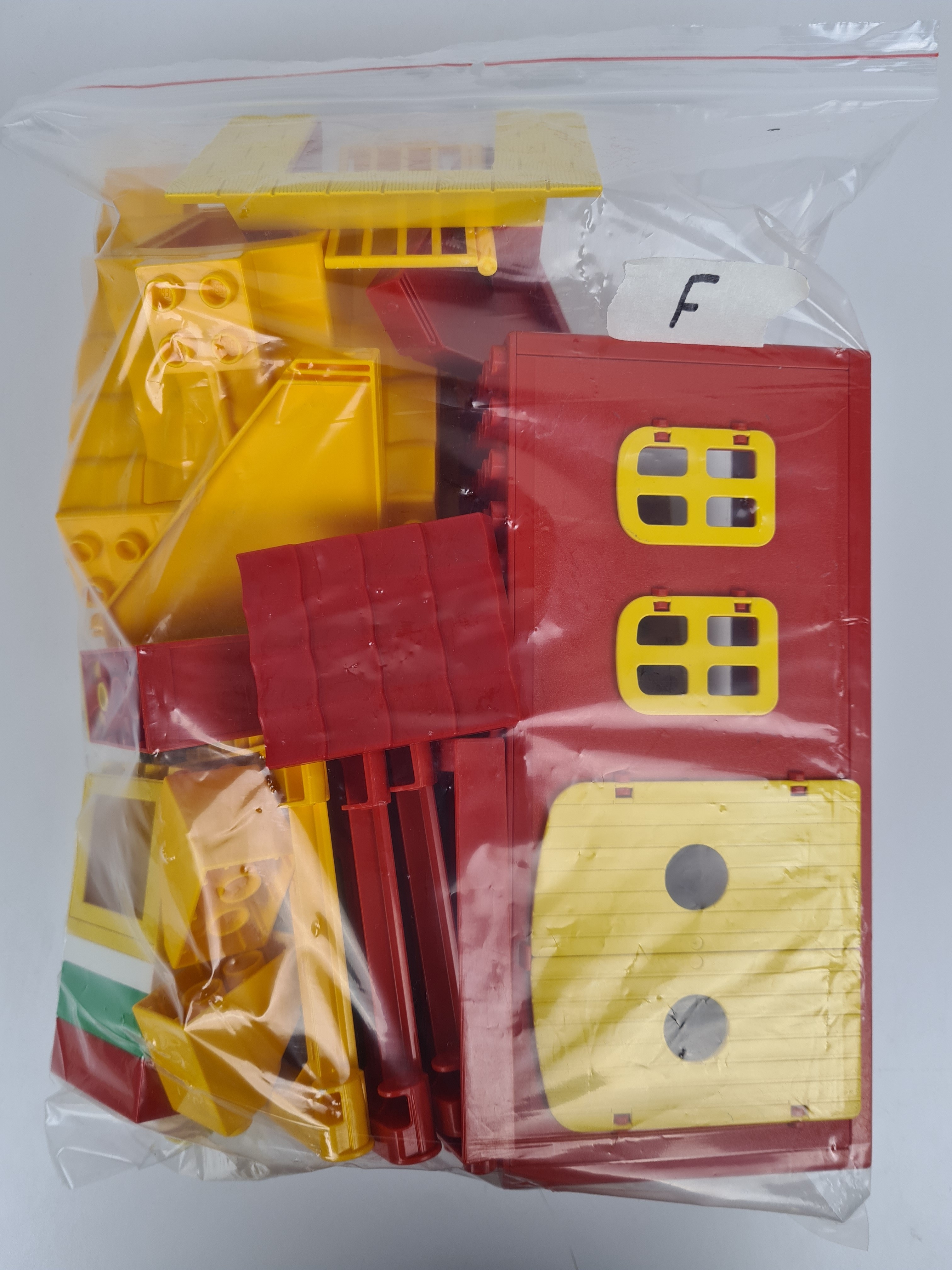 Lego Duplo - Sachet 1kg de blocs de construction en vrac 1maison et des personnages - +12 mois - Photo 0