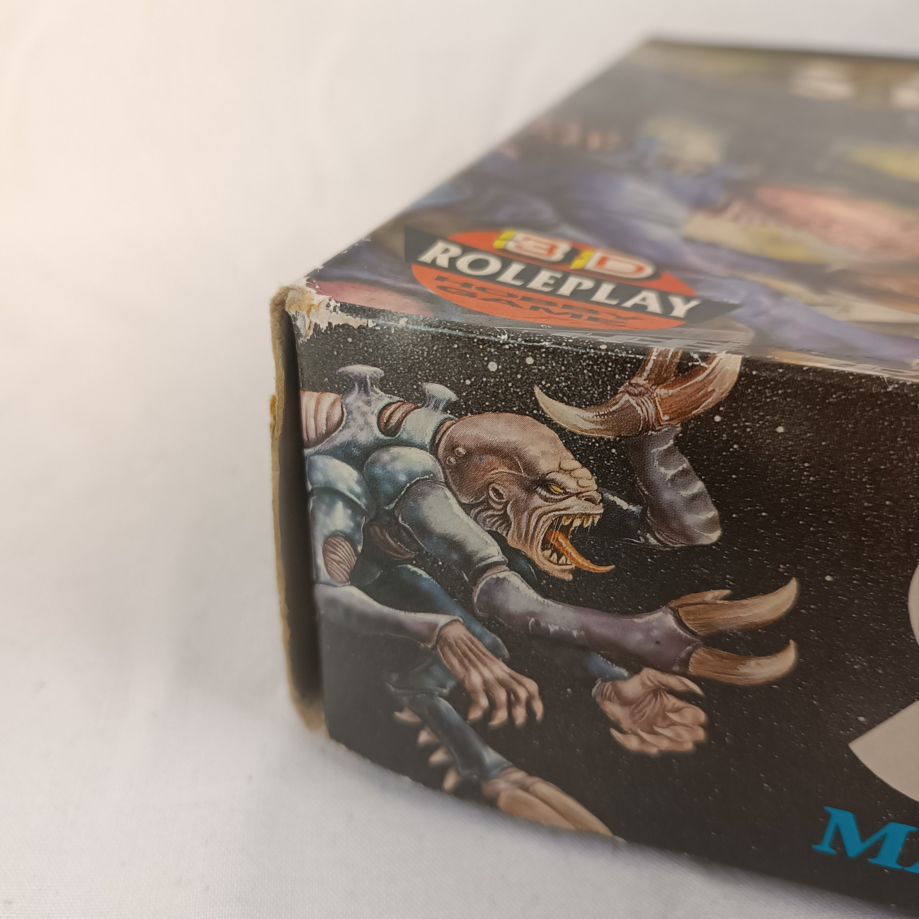 Voir photo 30 de Jeu de société "Space Hulk" - Warhammer 40K, première édition de 1989, par Games Workshop, figurines peintes Jeu de société "Space Hulk" - Warhammer 40K, première édition de 1989, par Games Workshop, figurines peintes État correct - Vue 30 -