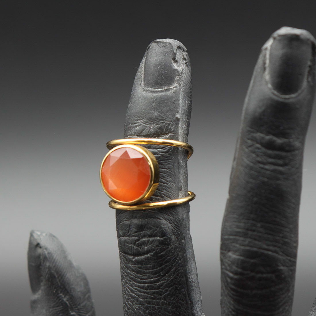 Sautoir bracelet bague boucles d'oreille en métal doré Bon état - Vue 4 - 