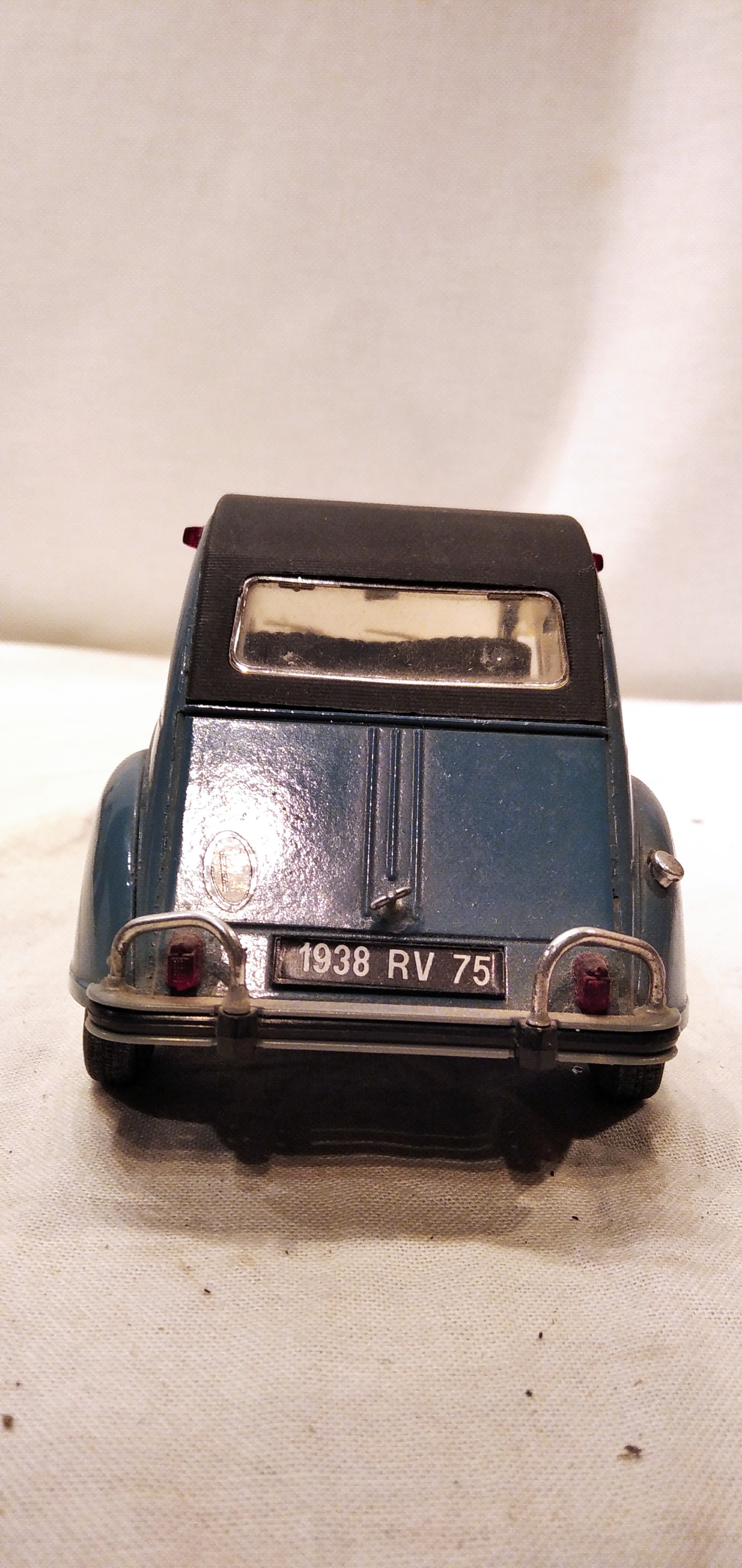 Citroen 2CV 1966 echelle1/17 Bon état - Vue 5 - 