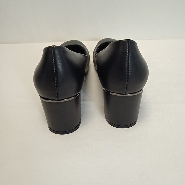 Escarpins NOIR Femme motif Uni A enfiler" SINEQUANONE" pointure 38  - Vue 4 - 