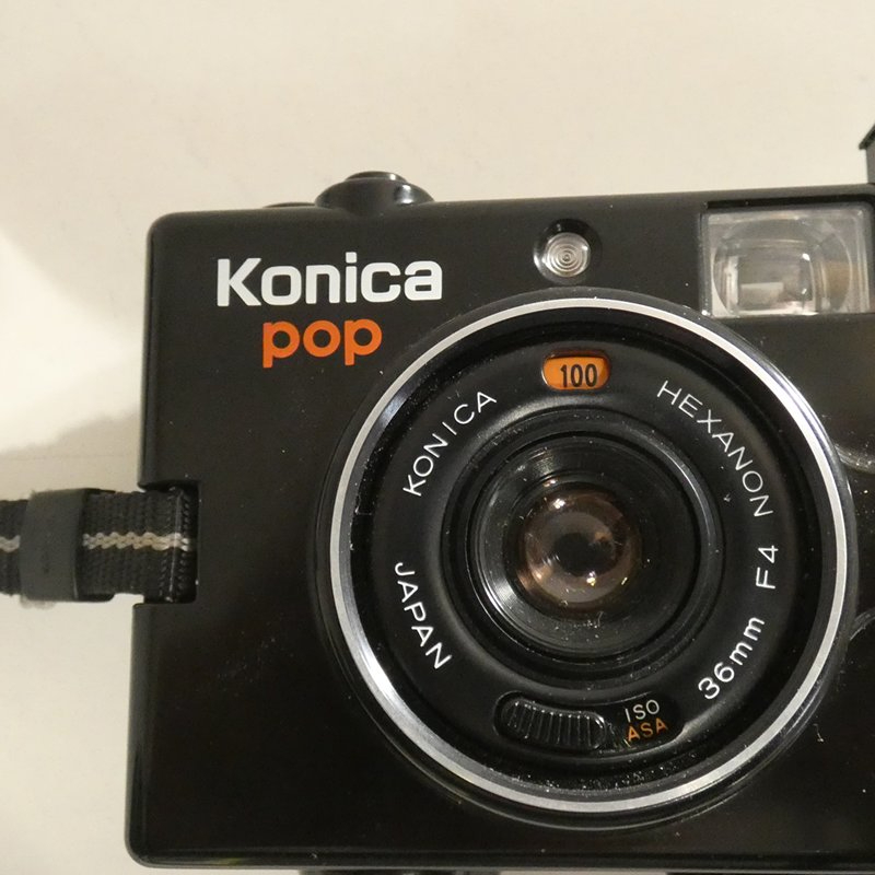 Voir photo 4 de Appareil photo argentique 24x36 avec flash KONICA POP Appareil photo argentique 24x36 avec flash KONICA POP Bon état - Vue 4 -