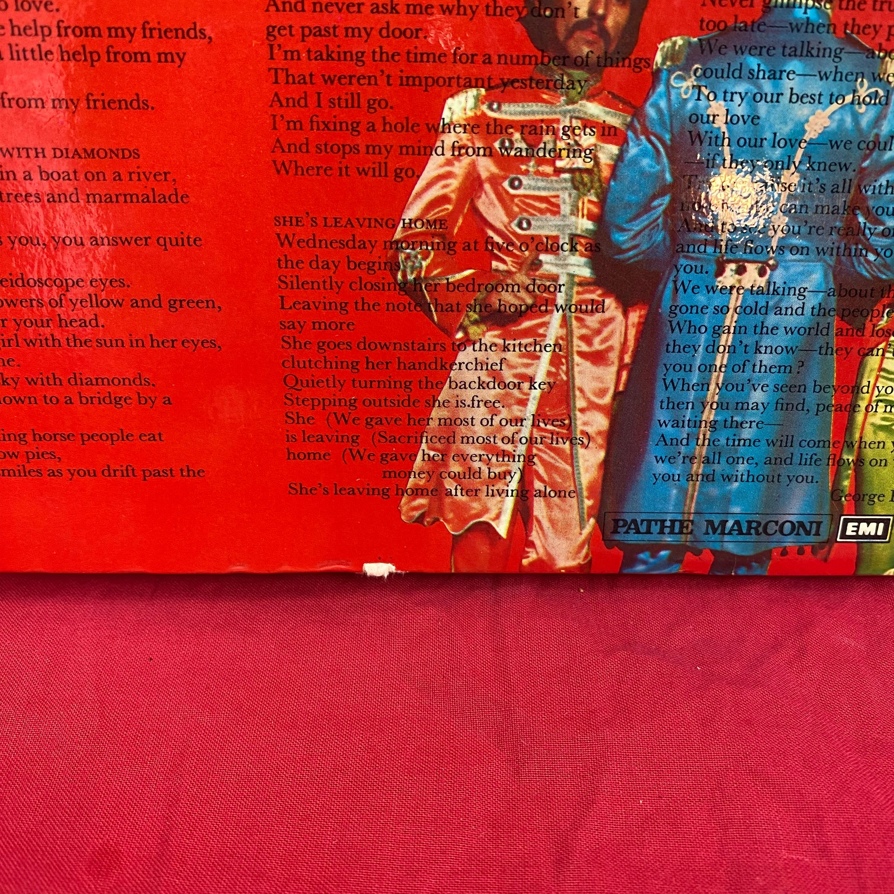 Sgt Pepper Lonely Hearts Club Band "BEATLES" Bon état - Vue 5 - 