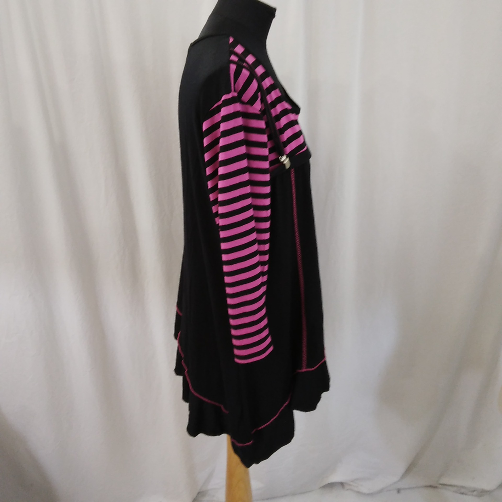 T-shirt à rayures rose, Armand Thiery - T5 - Photo 1