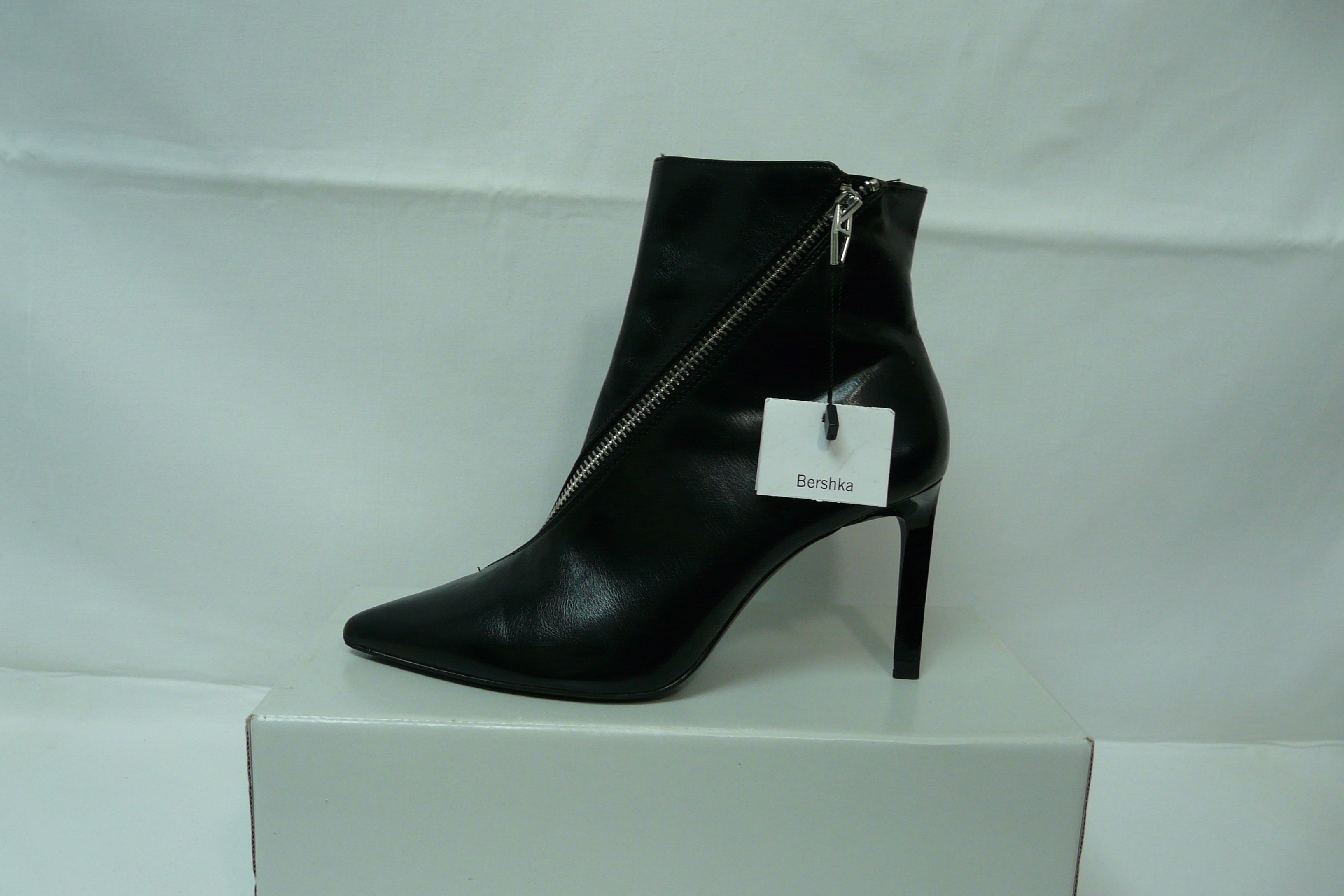 C84 - Bottines zippées - Bershka - Pointure 38 - Photo 5