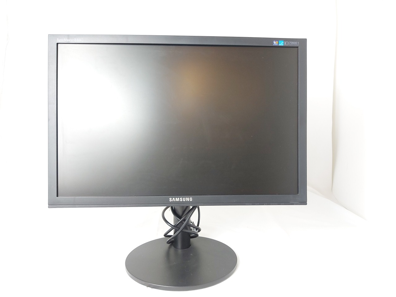 Ecran Samsung model B2240W Très bon état -  reconditionné disponible sur Label Emmaüs