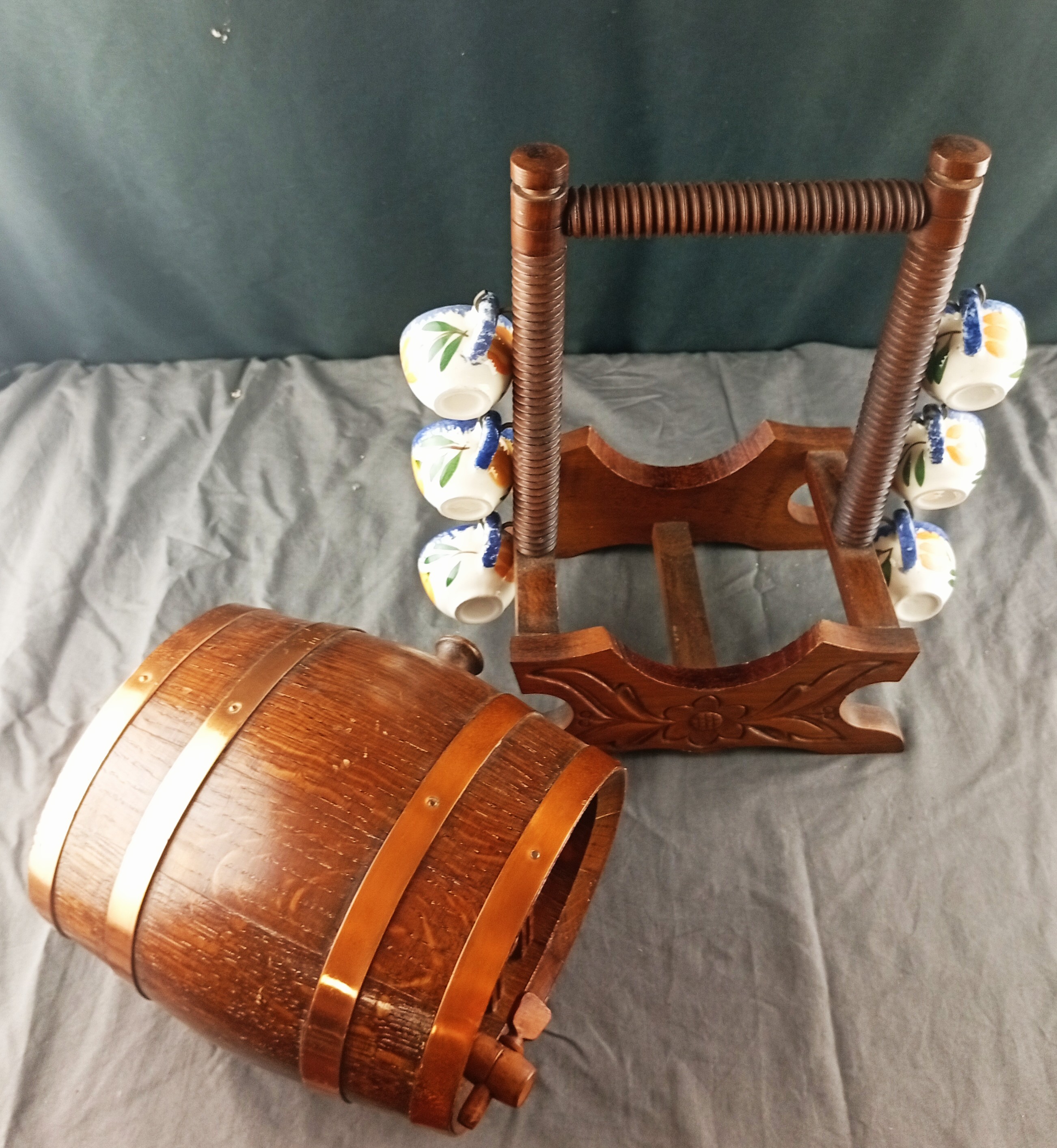 Baril à boissons en chêne avec ses six tasses- Chêne garantie étanche- Décoration vintage - Photo 7