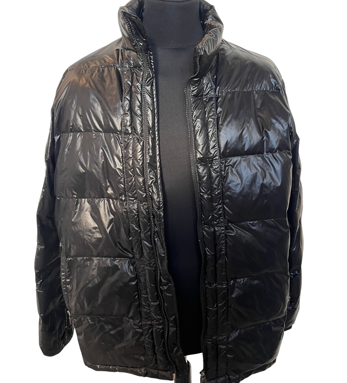 Acheter Doudoune noir, Aigle, taille XL Très bon état - 34,00 € Doudoune noir, Aigle, taille XL Très bon état - reconditionné disponible sur Label Emmaüs