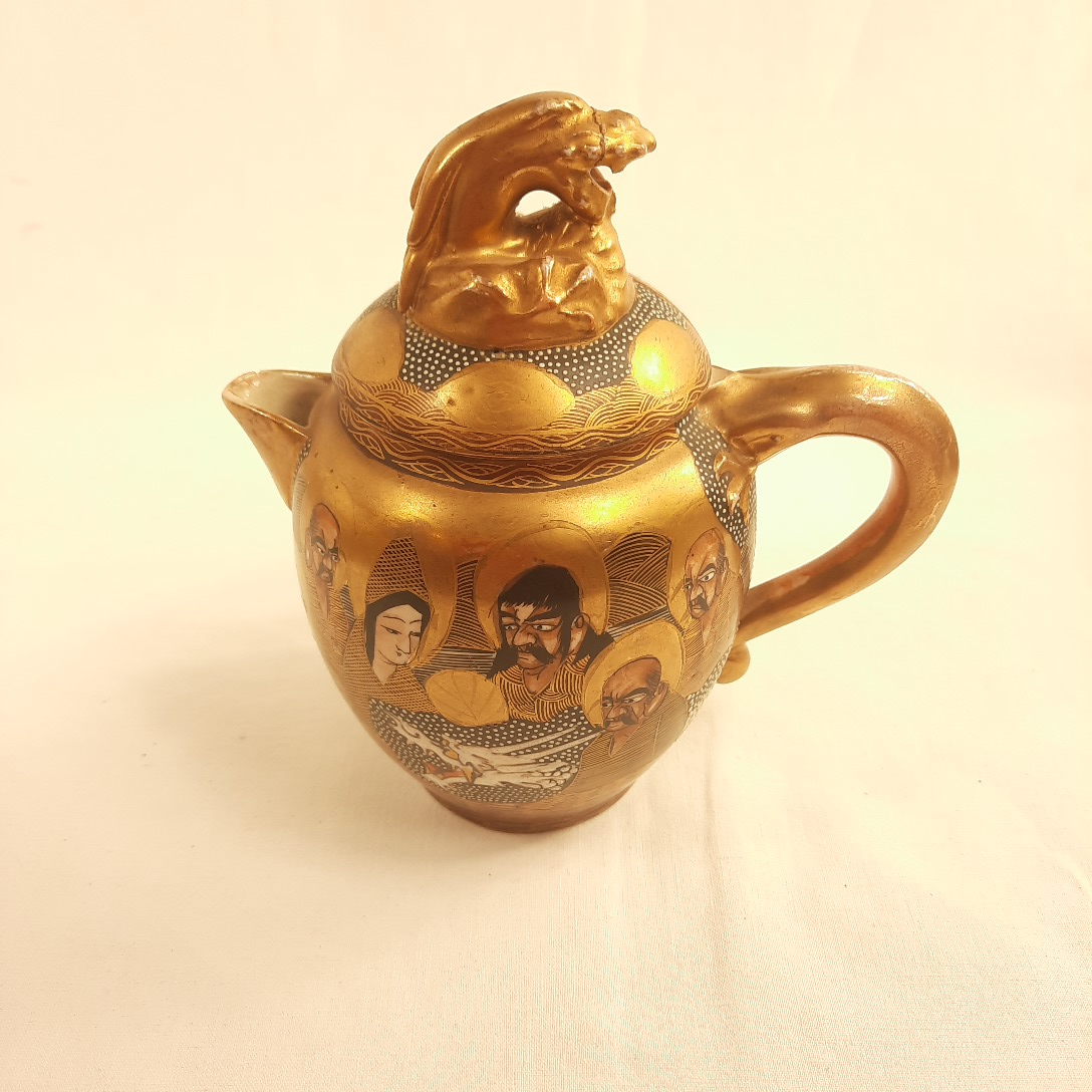 Service à thé traditionnel ancien en porcelaine japonaise, vers 1950 sur France