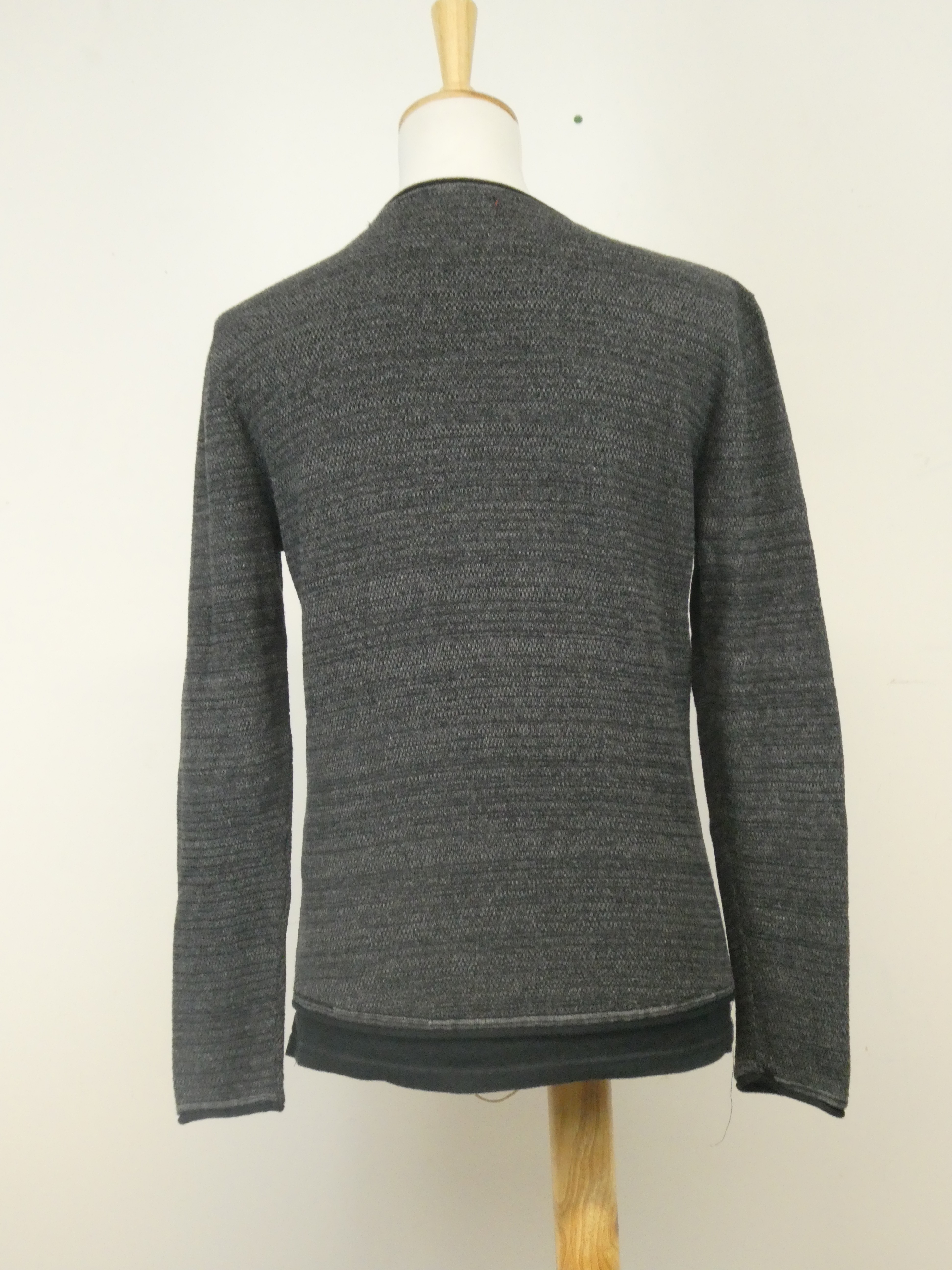 Guess pull manches longues encolure rond - Taille S - Photo 1