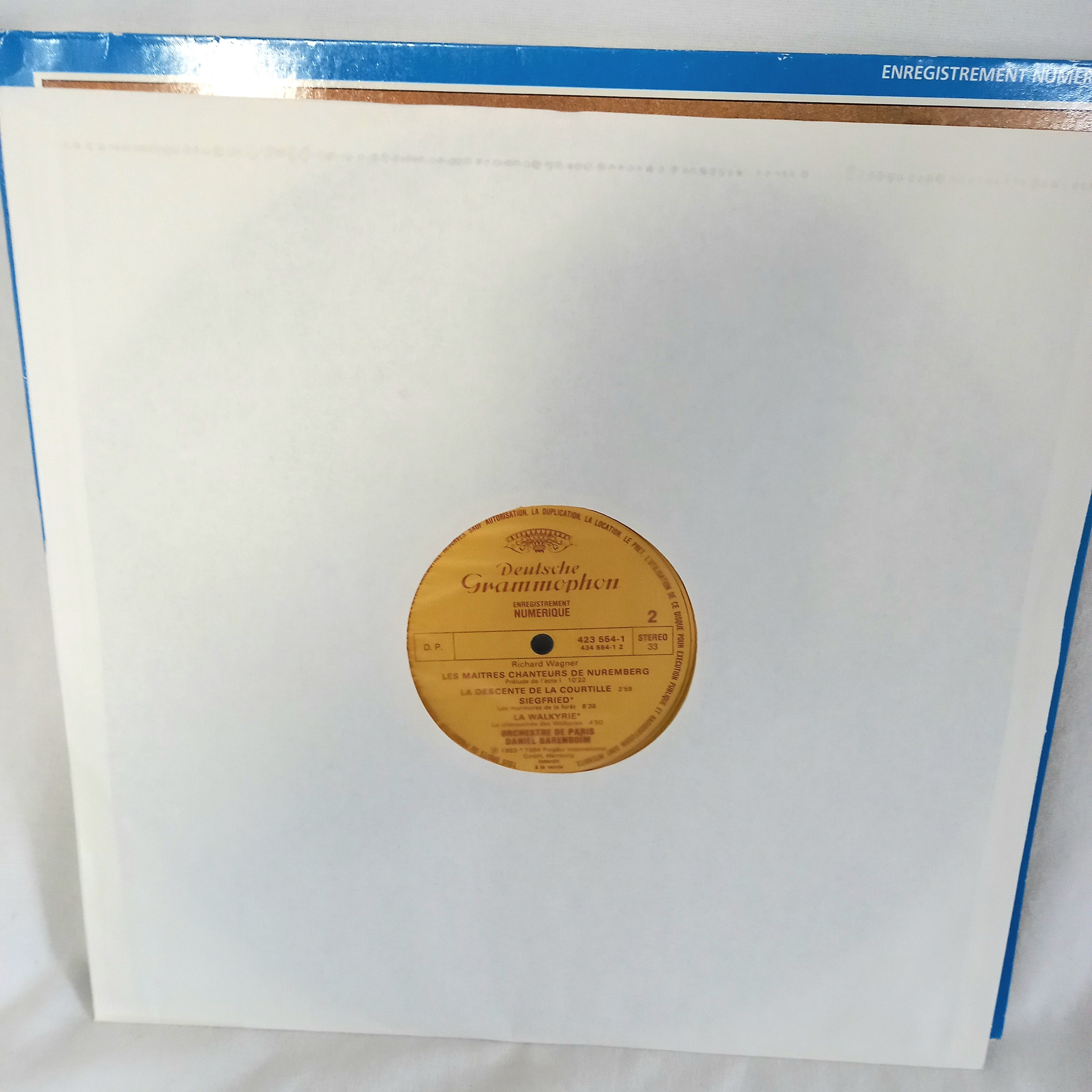 Voir photo 4 de Vinyle - Daniel Barenboim, Richard Wagner, Orchestre De Paris – Wagner - 60e Anniversaire De La Salle Pelyel - 1983 Vinyle - Daniel Barenboim, Richard Wagner, Orchestre De Paris – Wagner - 60e Anniversaire De La Salle Pelyel - 1983 Bon état - Vue 4 -