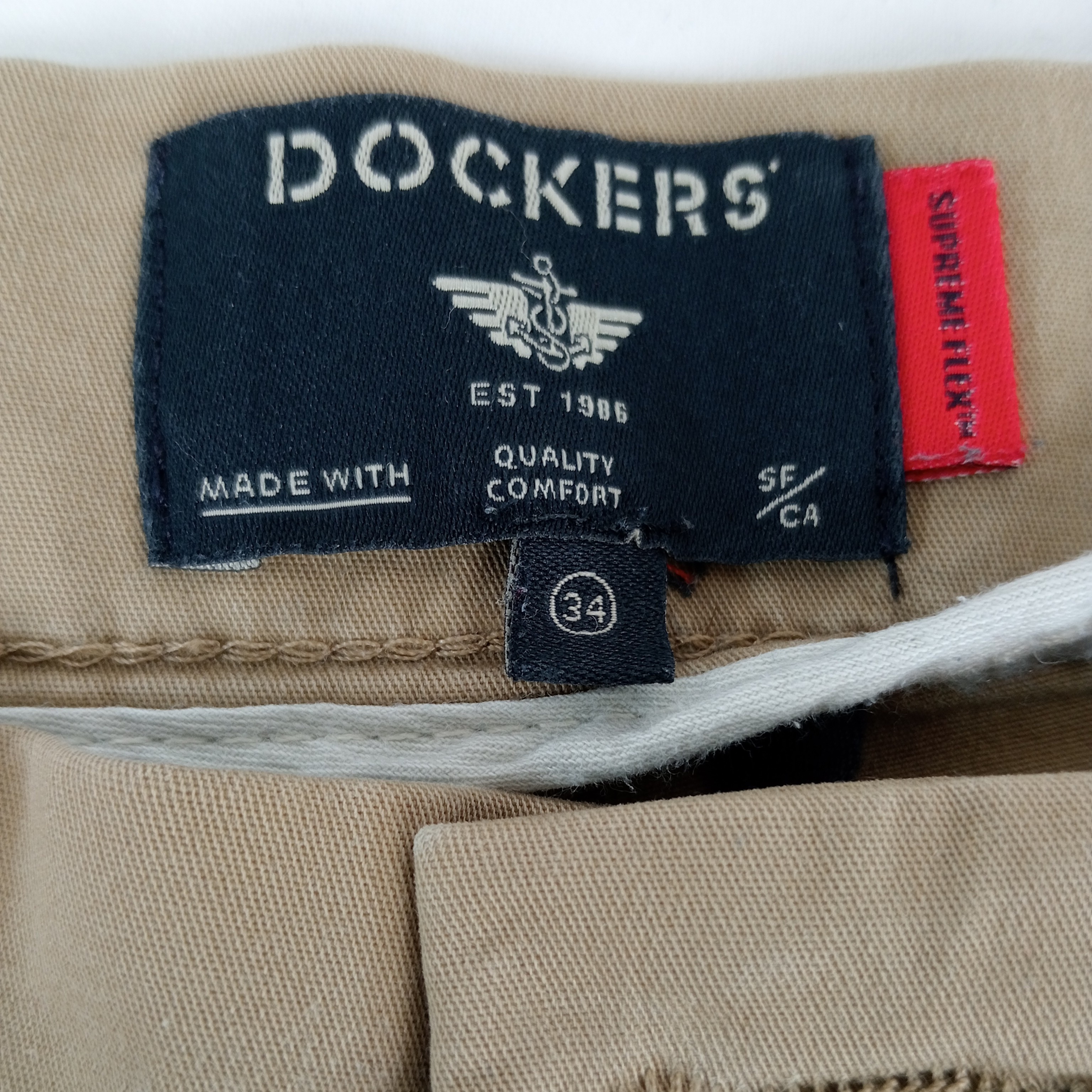 Bermuda homme de la marque Dockers coupe mi- longue de couleur kaki taille US 34/ FR 42 - Photo 2